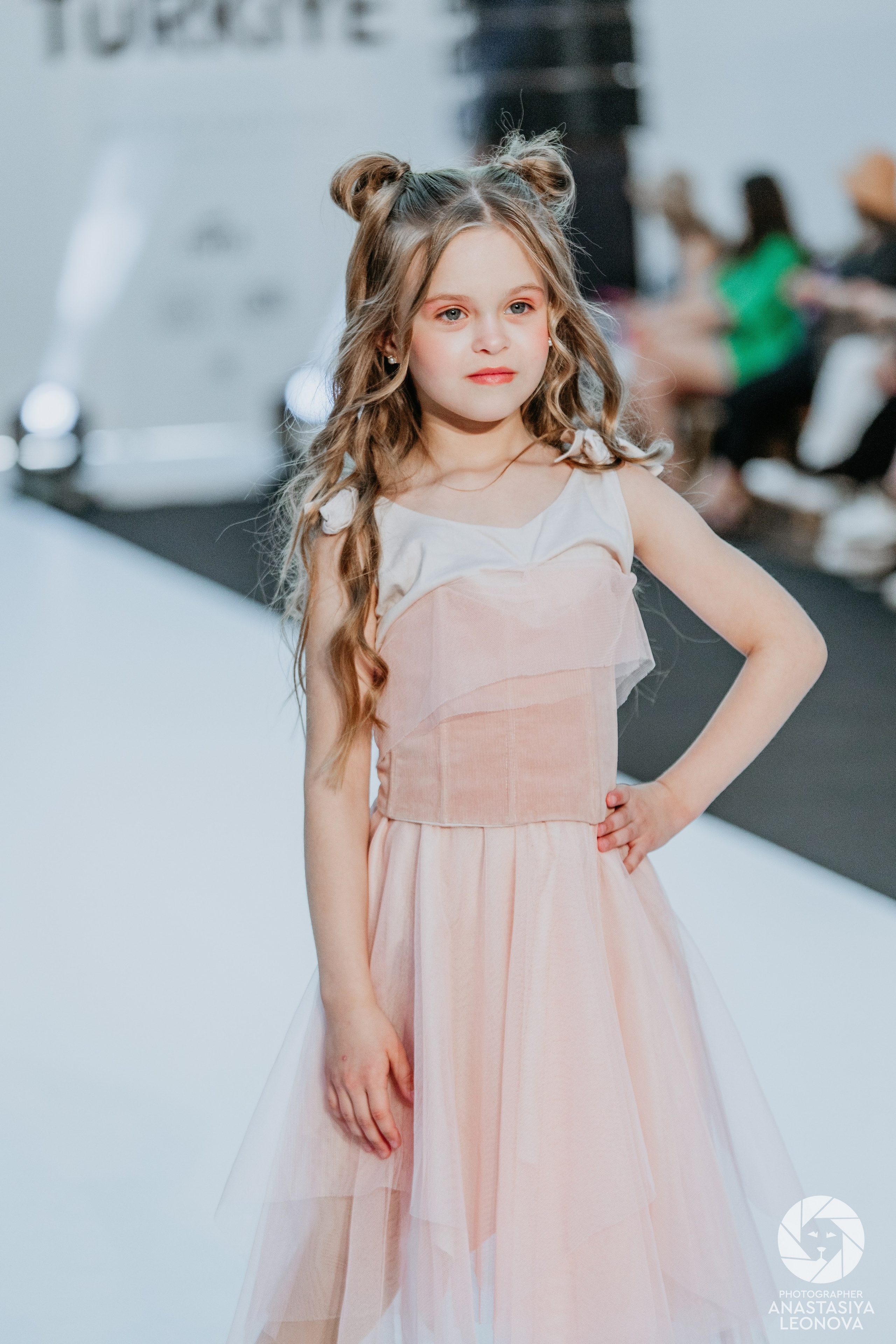 Fashion Week Türkiye [spring, 2025]. Anastasia Leonowa