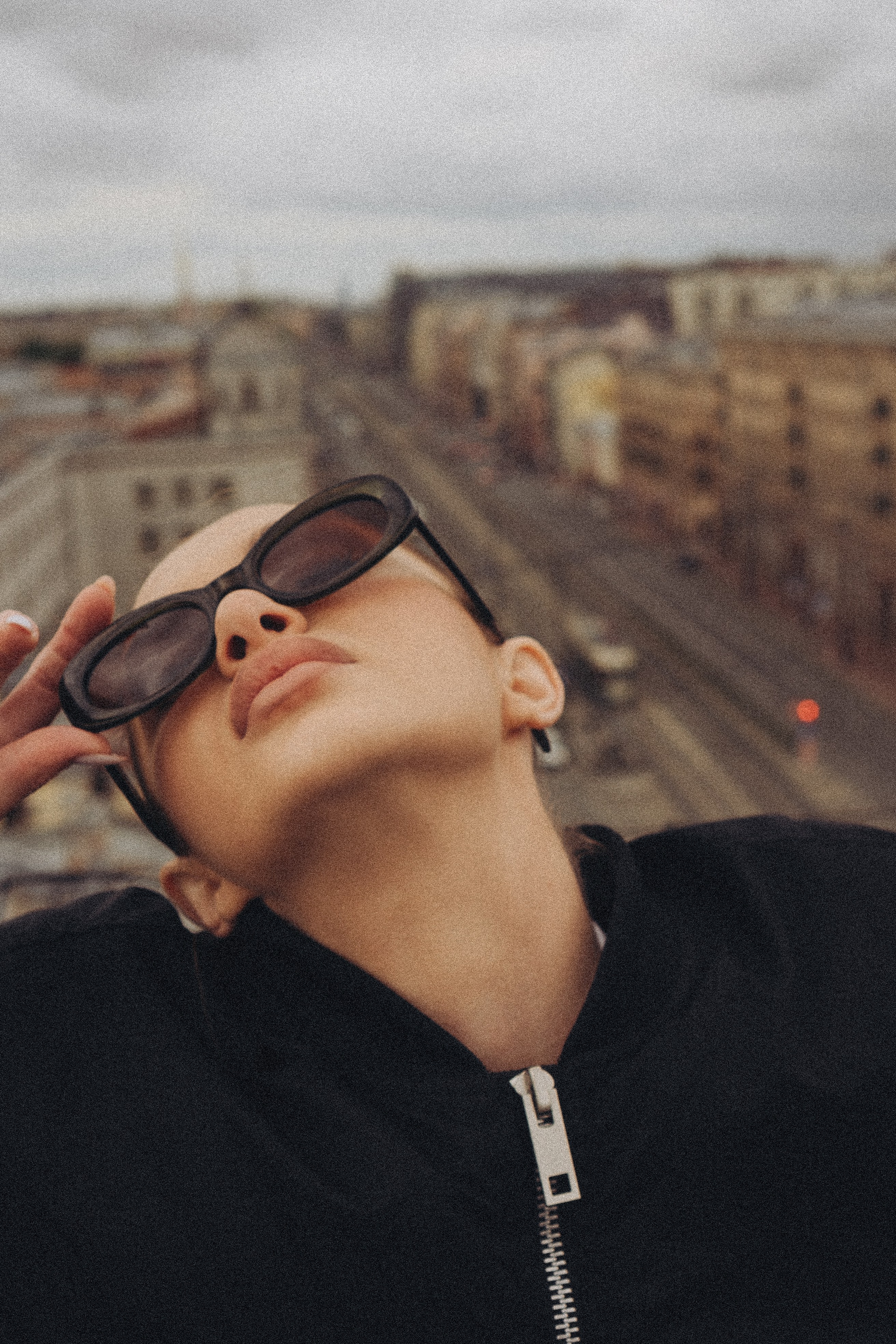 МЫ ГУЛЯЛИ ПРО КРЫШАМ ПИТЕРА. Профессиональный фотограф, Санкт-Петербург — Виктория Богомолова