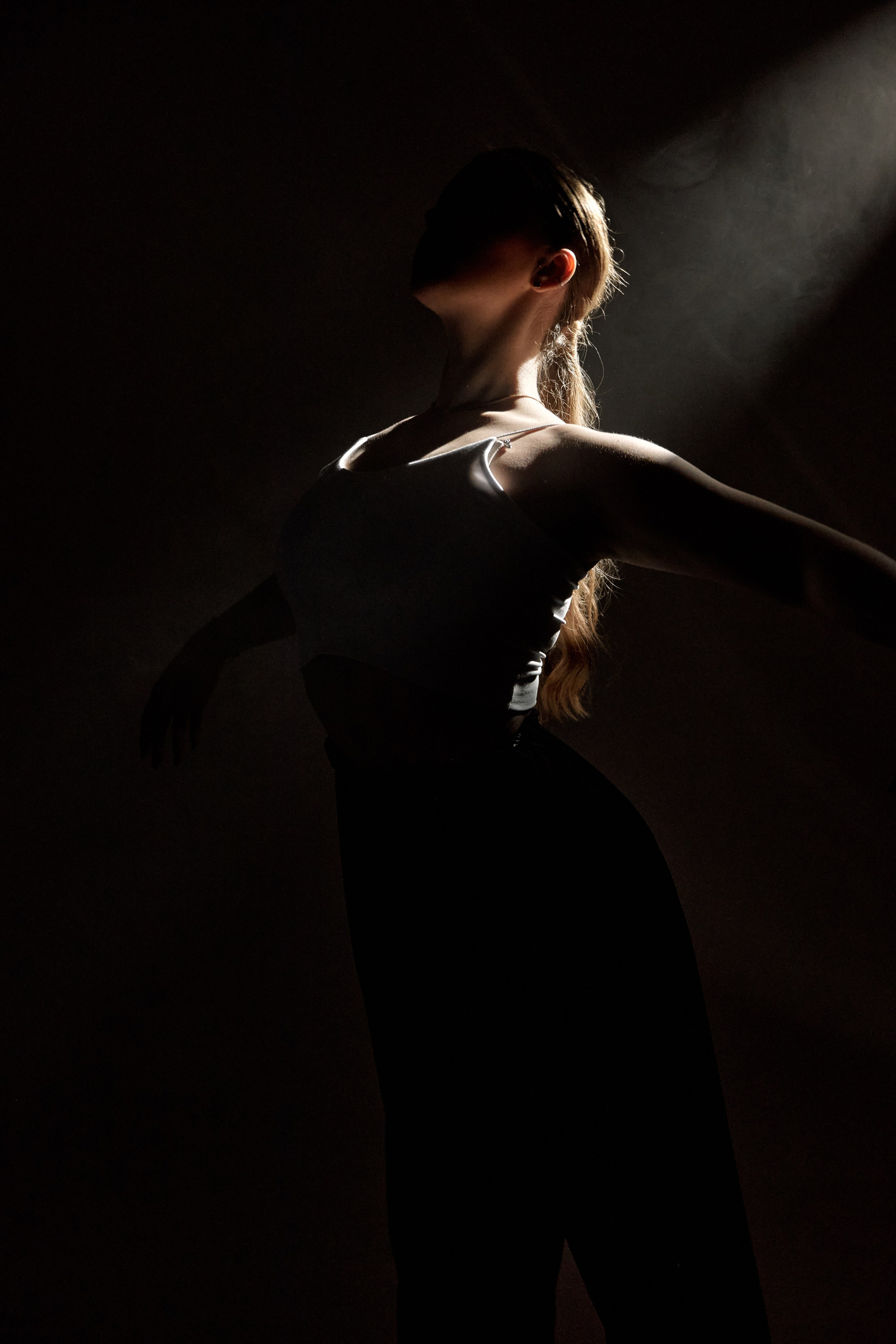 Танец. Фотограф Алексей Яковлев