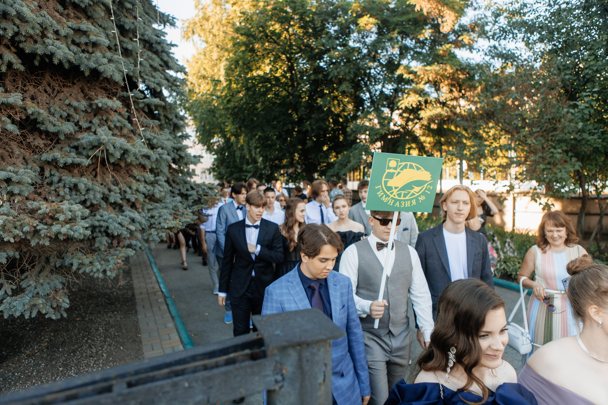 Выпускной Гимназия 12 2024 г. Свадебный и портретный Фотограф в Липецке Дмитрий Котюков