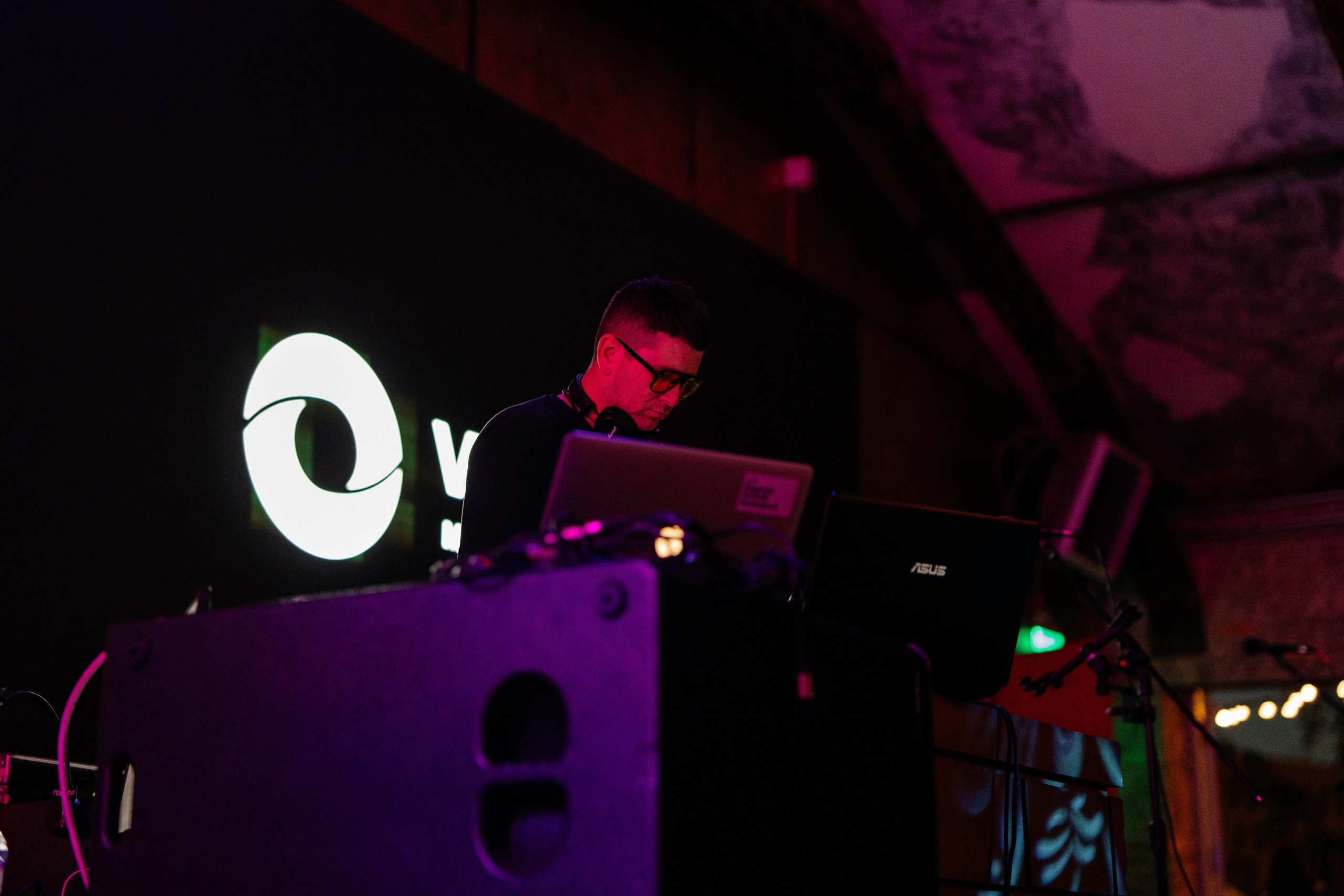 ДР Вижнлабс. Свадебный и репортажный фотограф в Москве Андрей Вайман