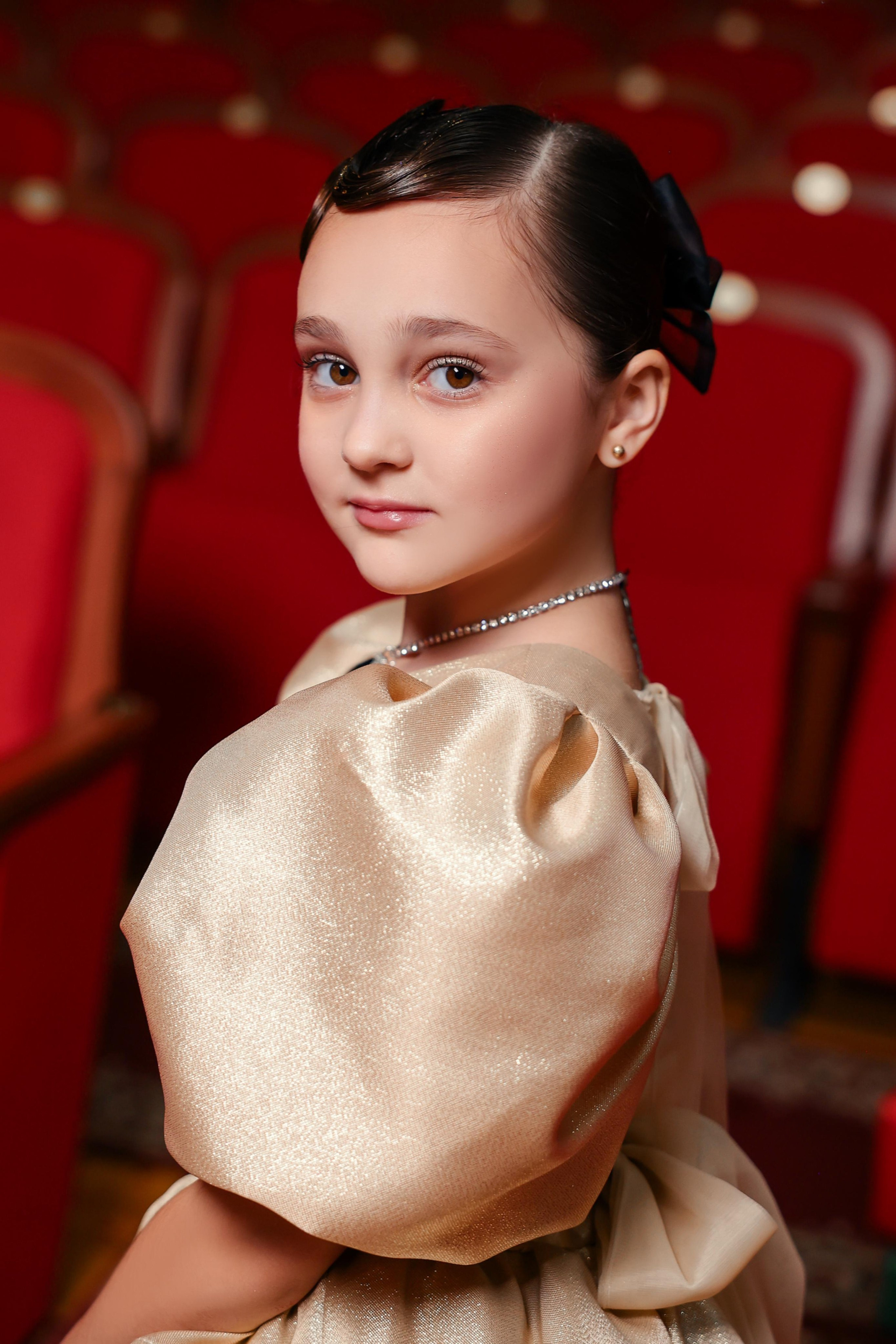 VERONICA. Модельная студия MIA Models