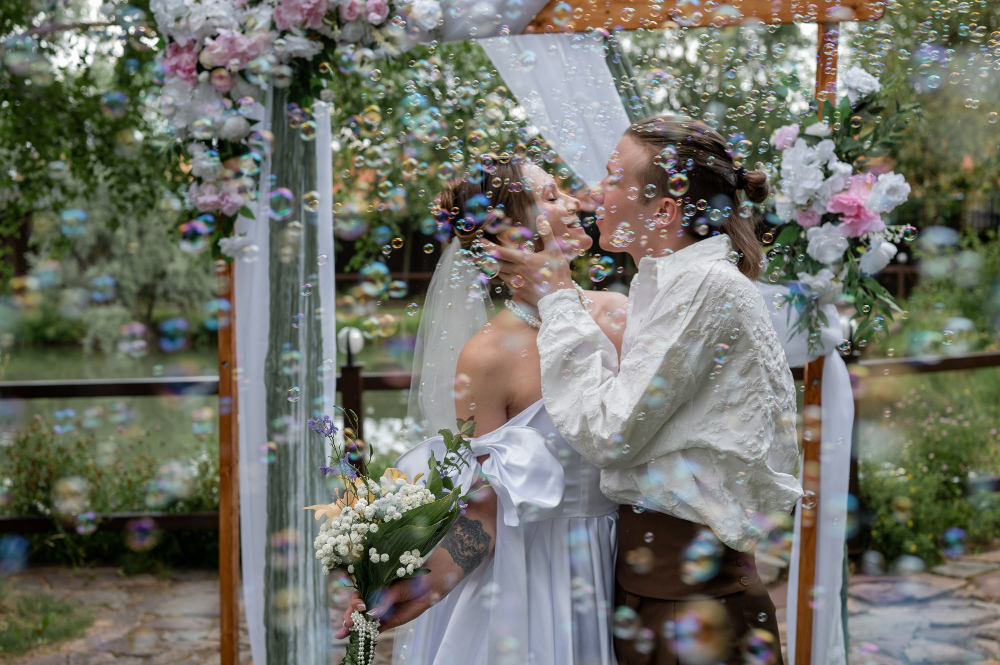 Влад и Кристина, камерная свадьба творческих ребят. Свадебный и портретный фотограф в Омске Матвей Краузе