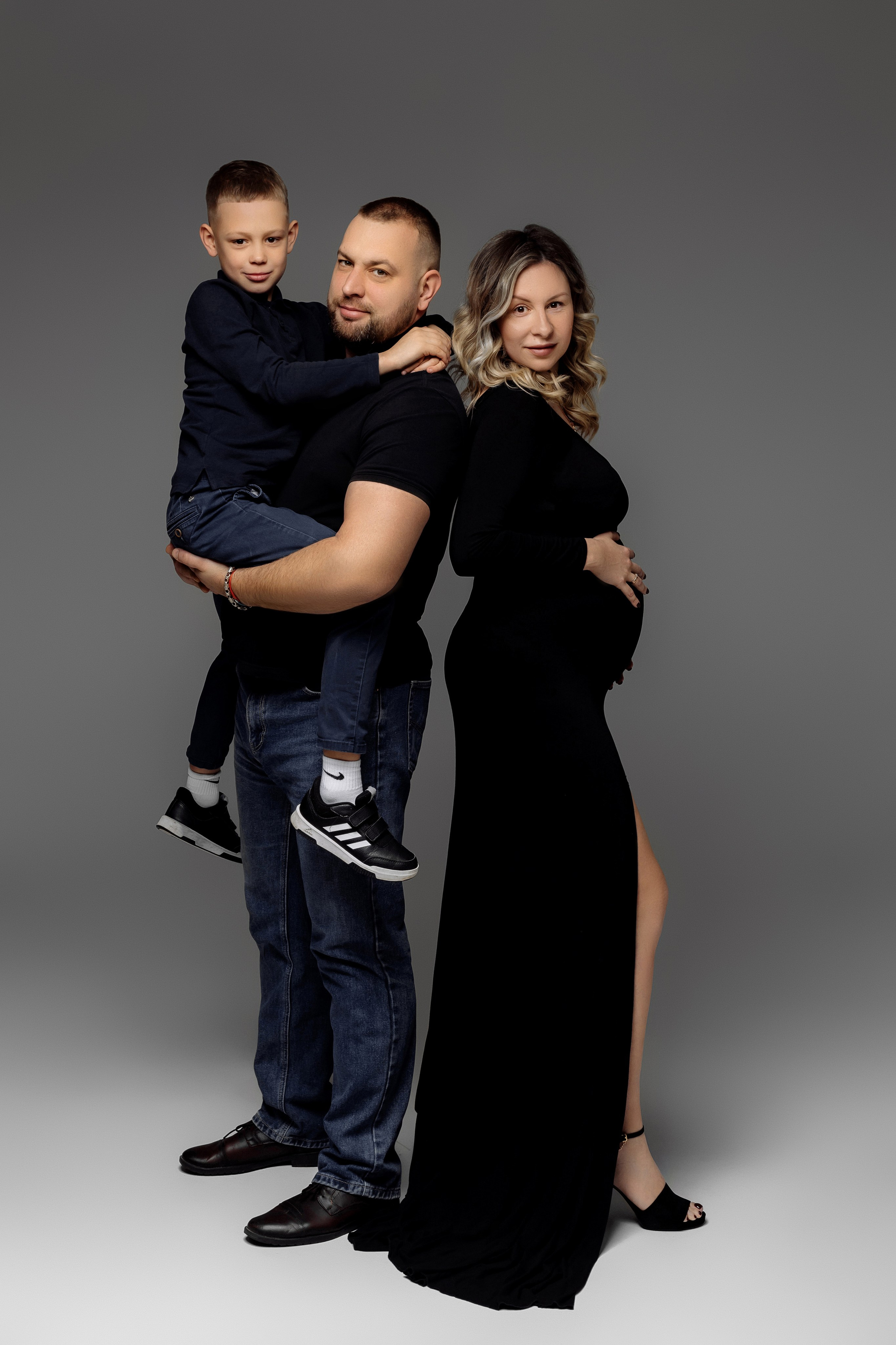 Фотосессия беременности в студии. Зотова Алена — семейный и женский фотограф в Зеленограде