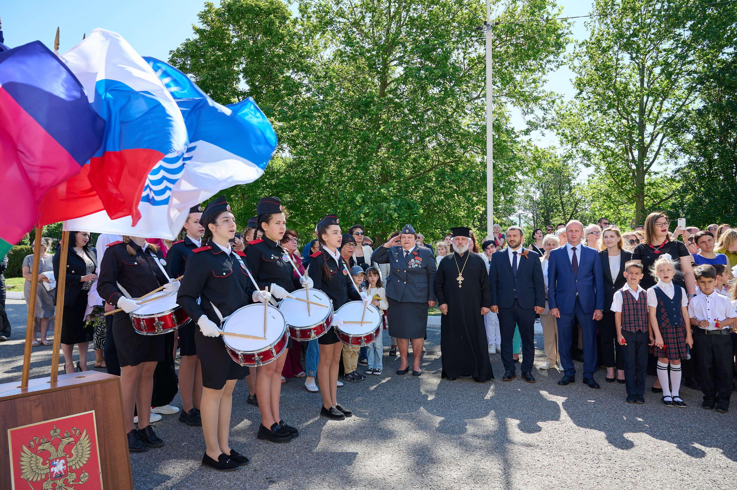 Последний звонок. Жизнь курорта Кабардинка в фотографиях