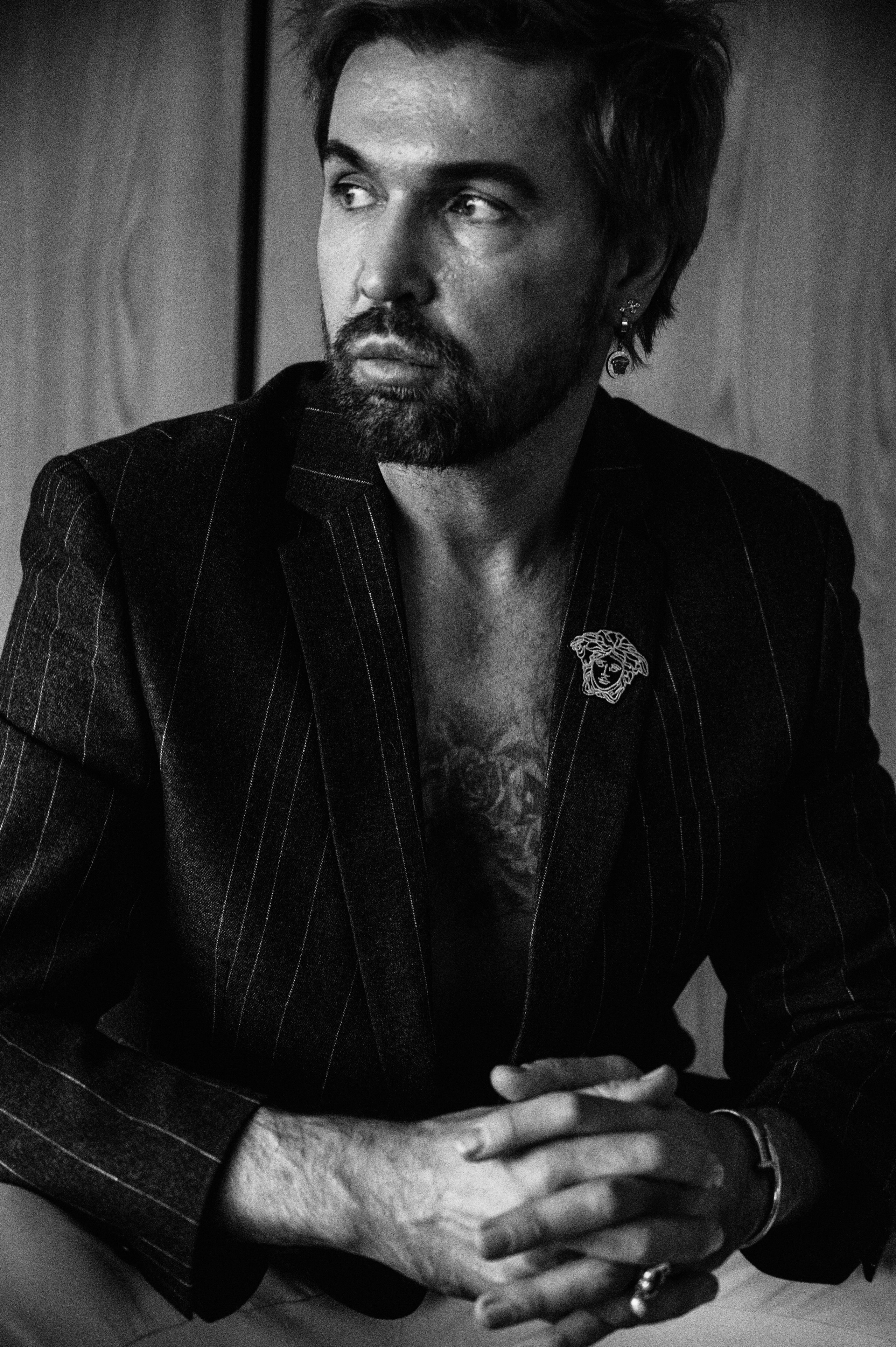 Максим. Профессиональный фотограф беременности в СПБ. Стильные фотосессии беременности в стиле минимализм и классическая фотография