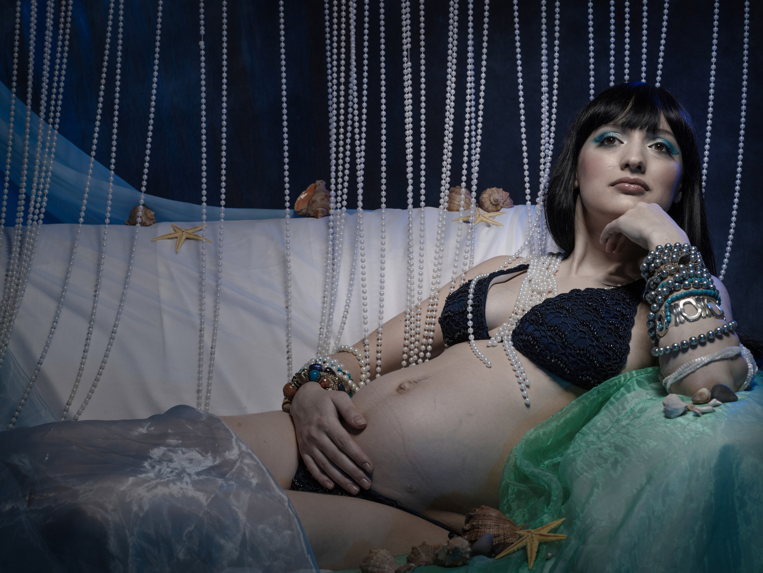 Фотосессия во время беременности от студии Love Story. Максим Матвийченко и Виктория Басова профессионалы своего дела