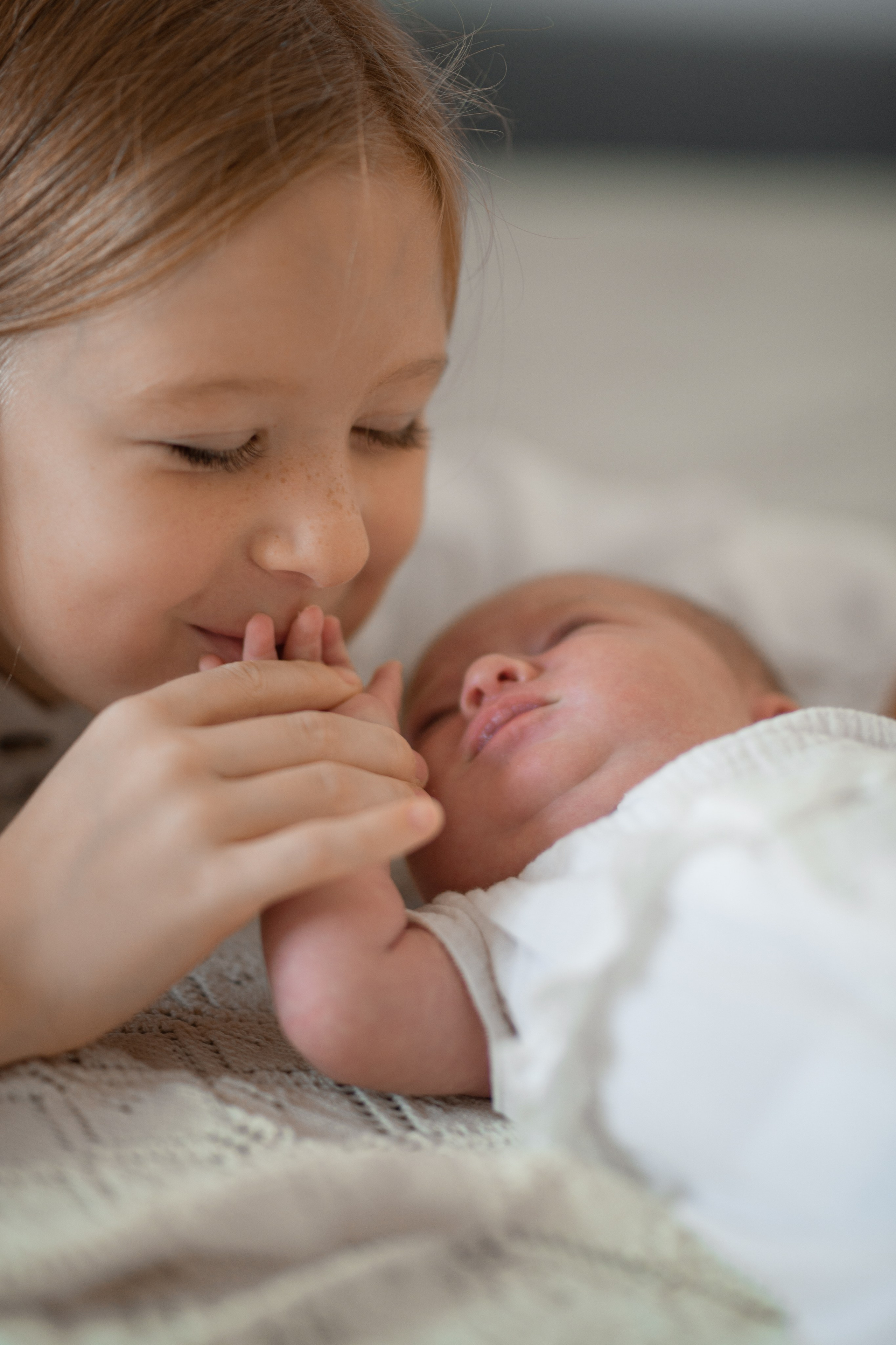 Лена, Алиса и Анита. Фотограф Таинств Крещения и Венчания в г. Курске