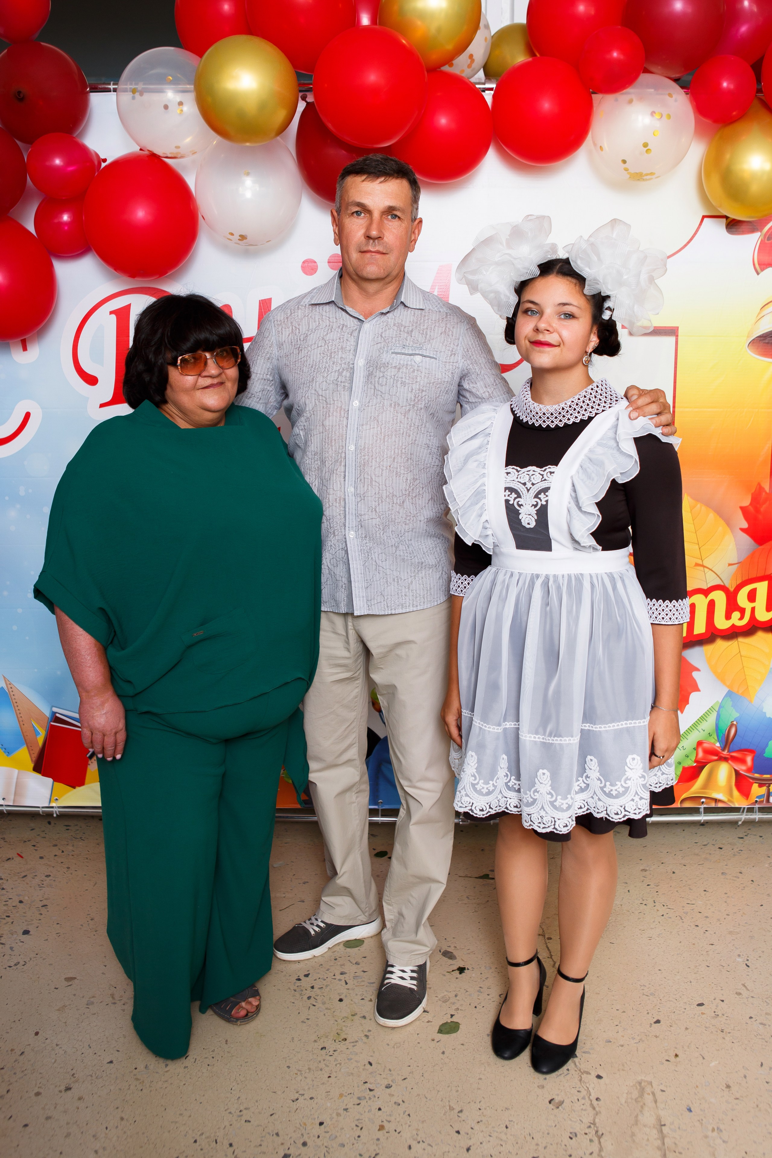 1 СЕНТЯБРЯ 2024 ГОДА — 9 ШКОЛА — ФОТОСЕССИЯ С РОДИТЕЛЯМИ. Профессиональный фотограф в Мценске и Орловской области