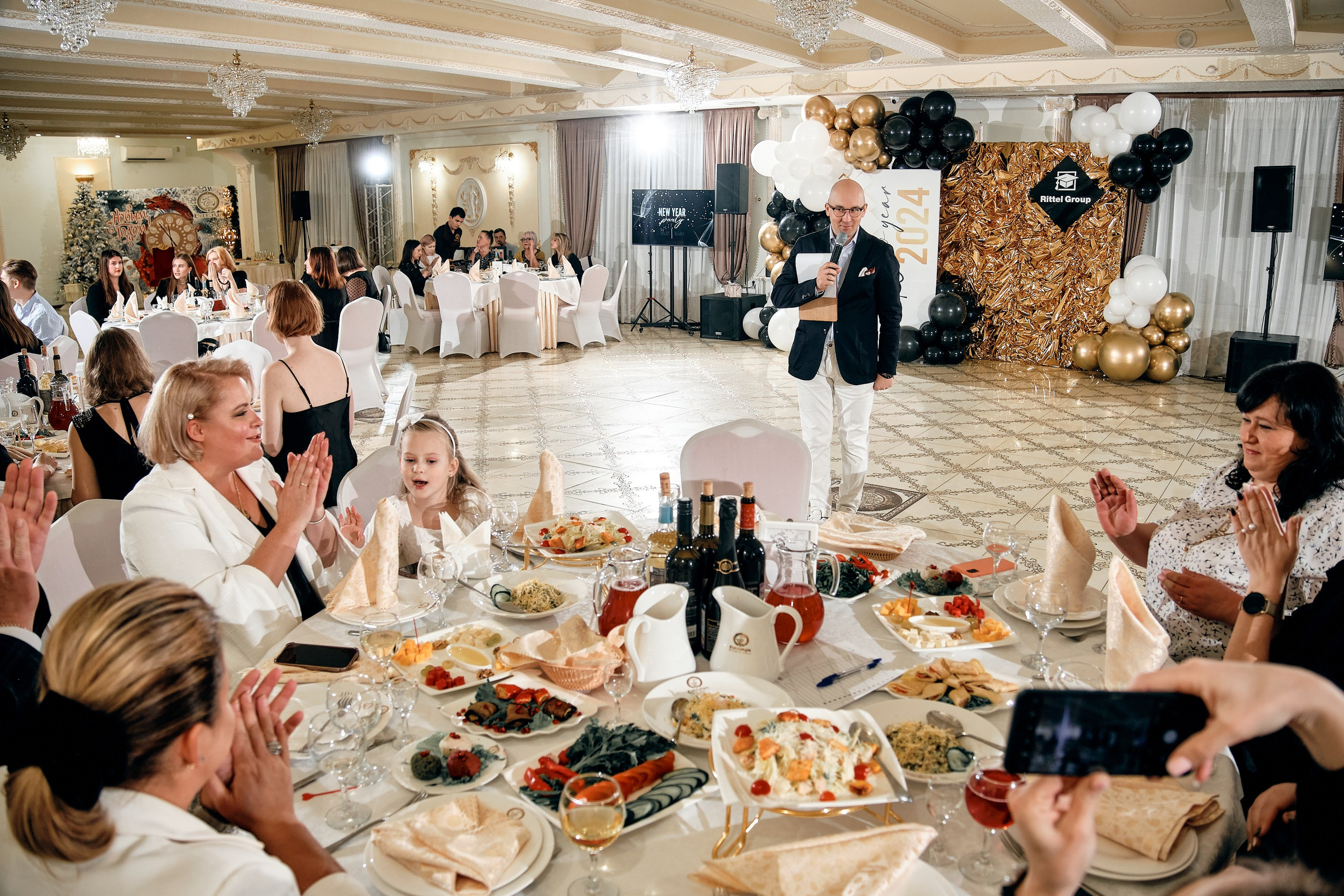 NEW YEAR PARTY для группы компаний RittelScool. Event агентство PAPRIKA в Екатеринбурге