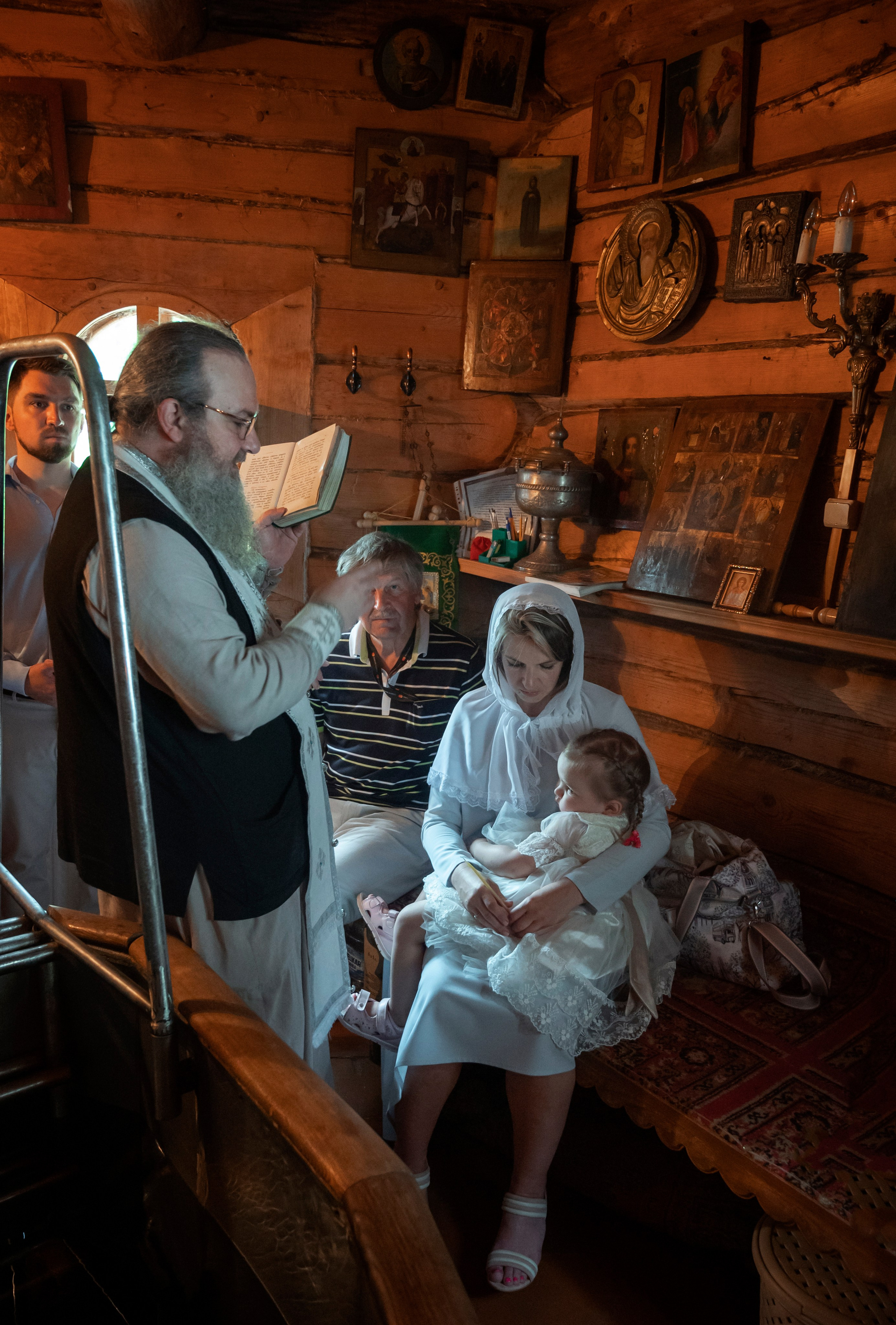 Крещение Марии храм на Мосфильмовской. Фотограф Алёна Мил