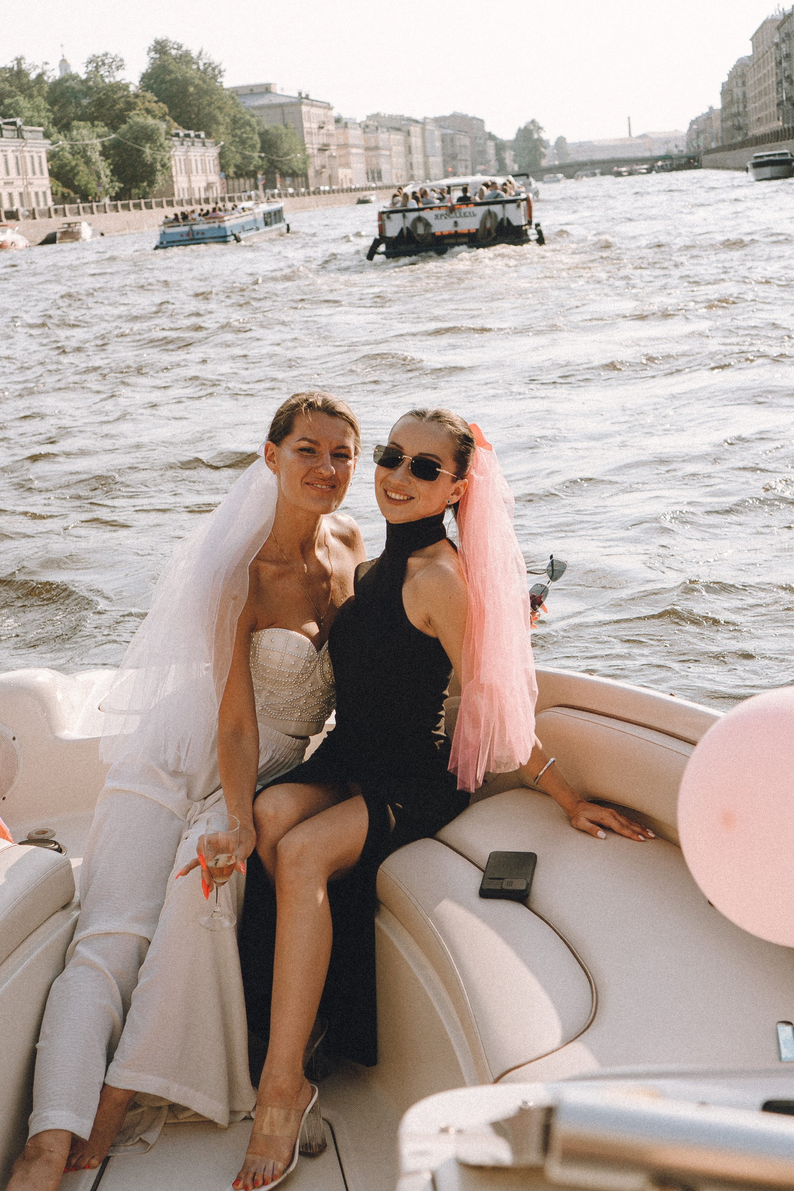 ДЕВИЧНИК НА КАТЕРЕ. Профессиональный фотограф, Санкт-Петербург — Виктория Богомолова