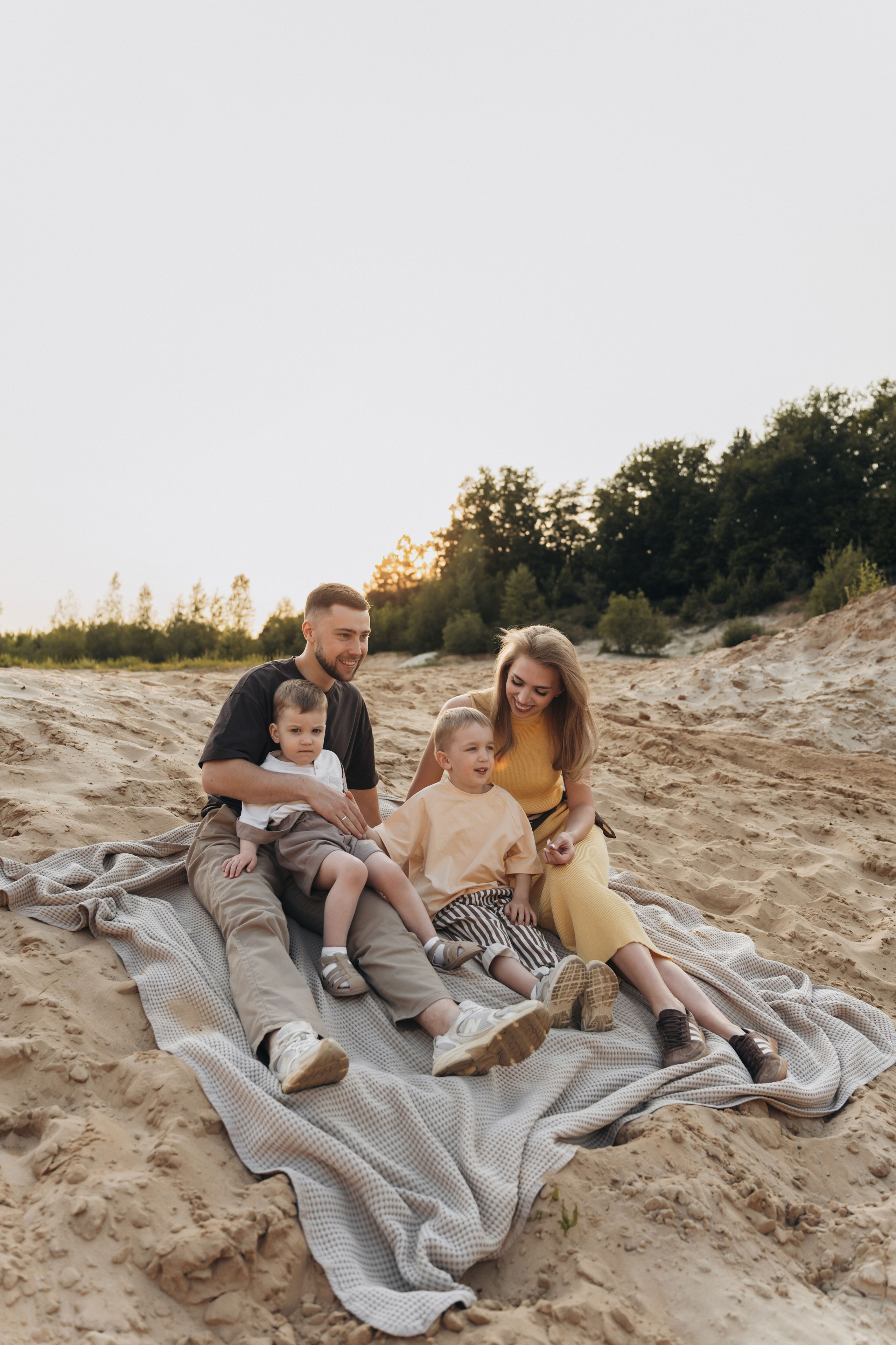 На карьере. Ваш фотограф Вика Артемова