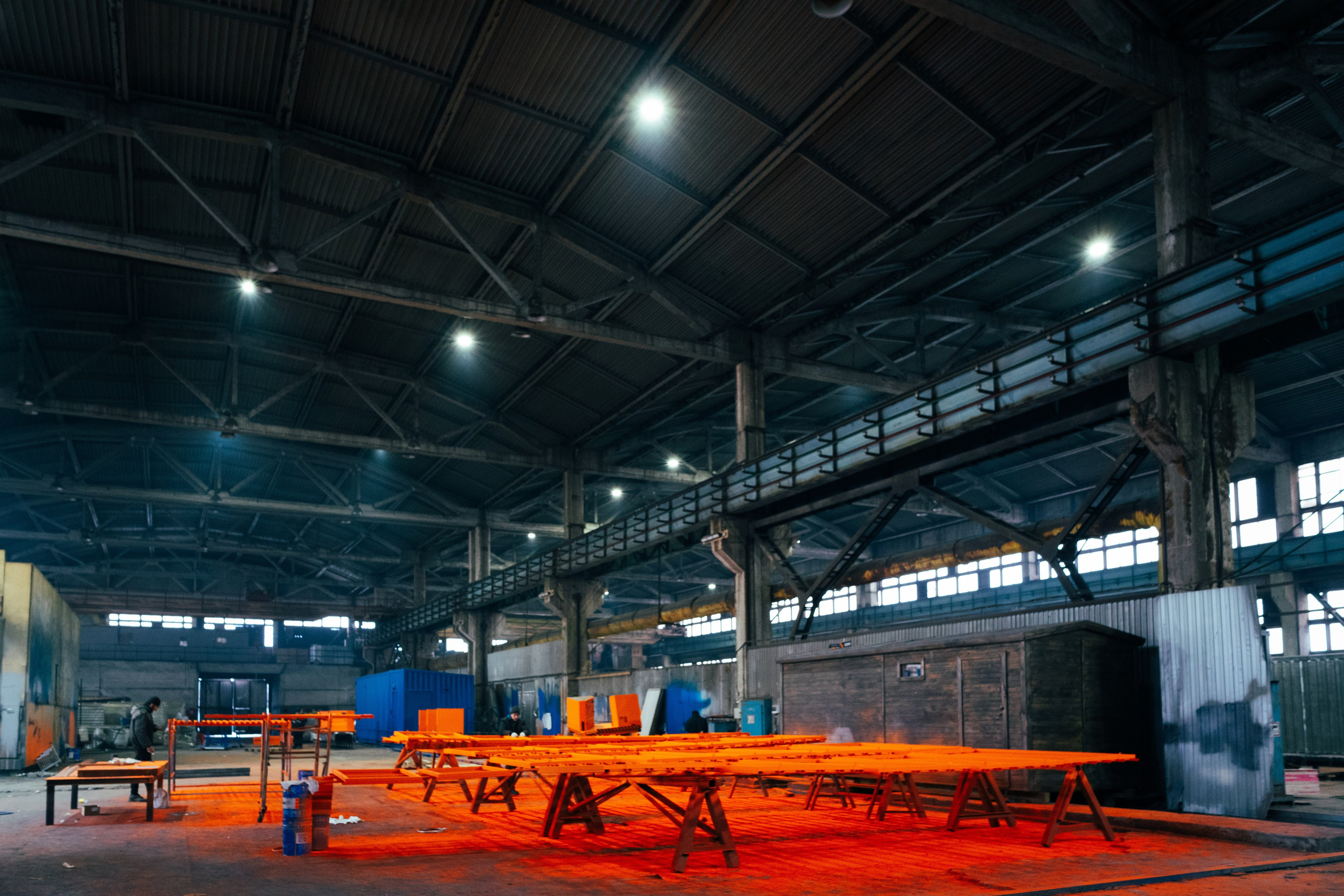 Рабочие цеха компании ПВК. Коммерческий Фотограф Виктор Фоменых