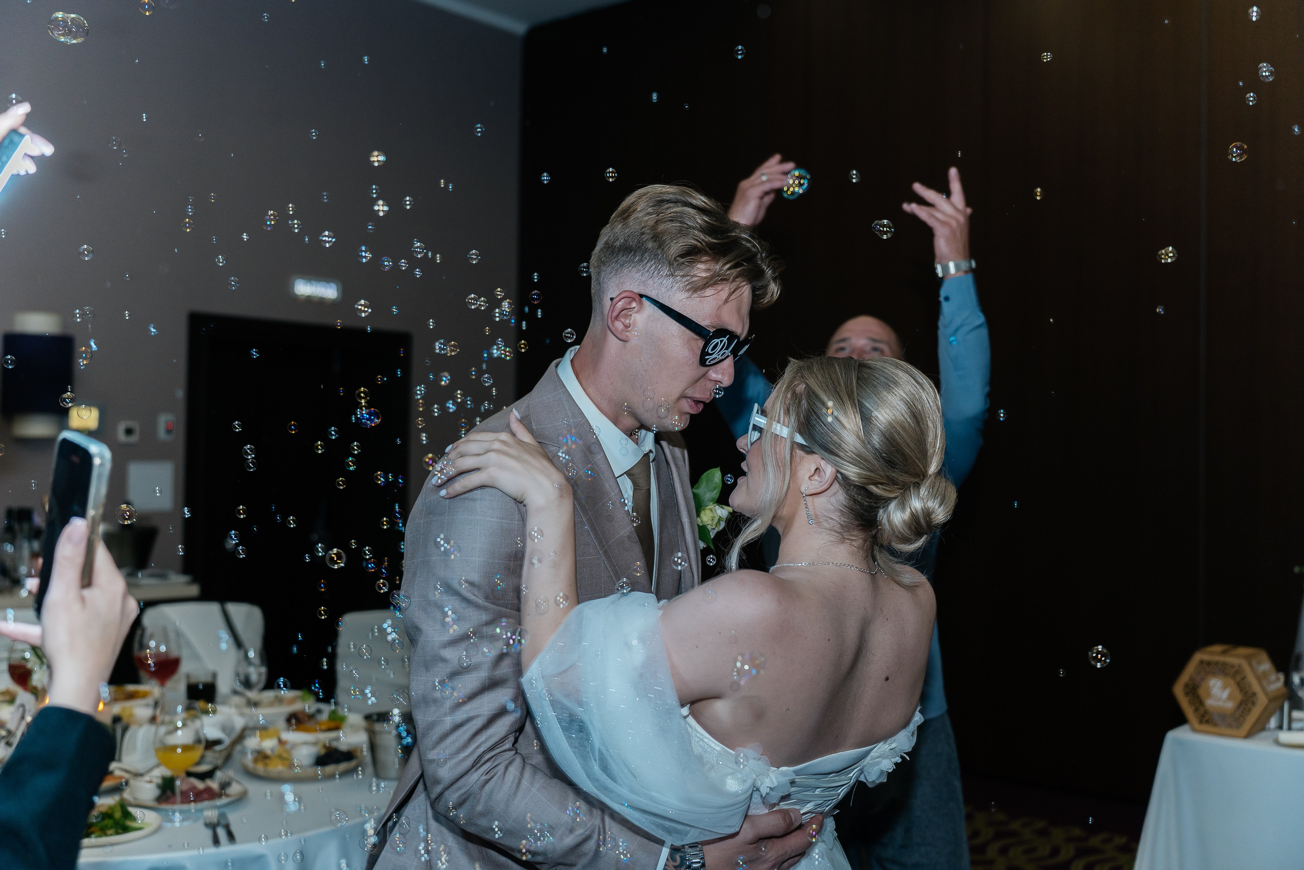 City Center. Для тех, кто не ждёт удачи, а создаёт её. Каждая фотосессия — это твой момент, твой стиль, твой успех. 📸