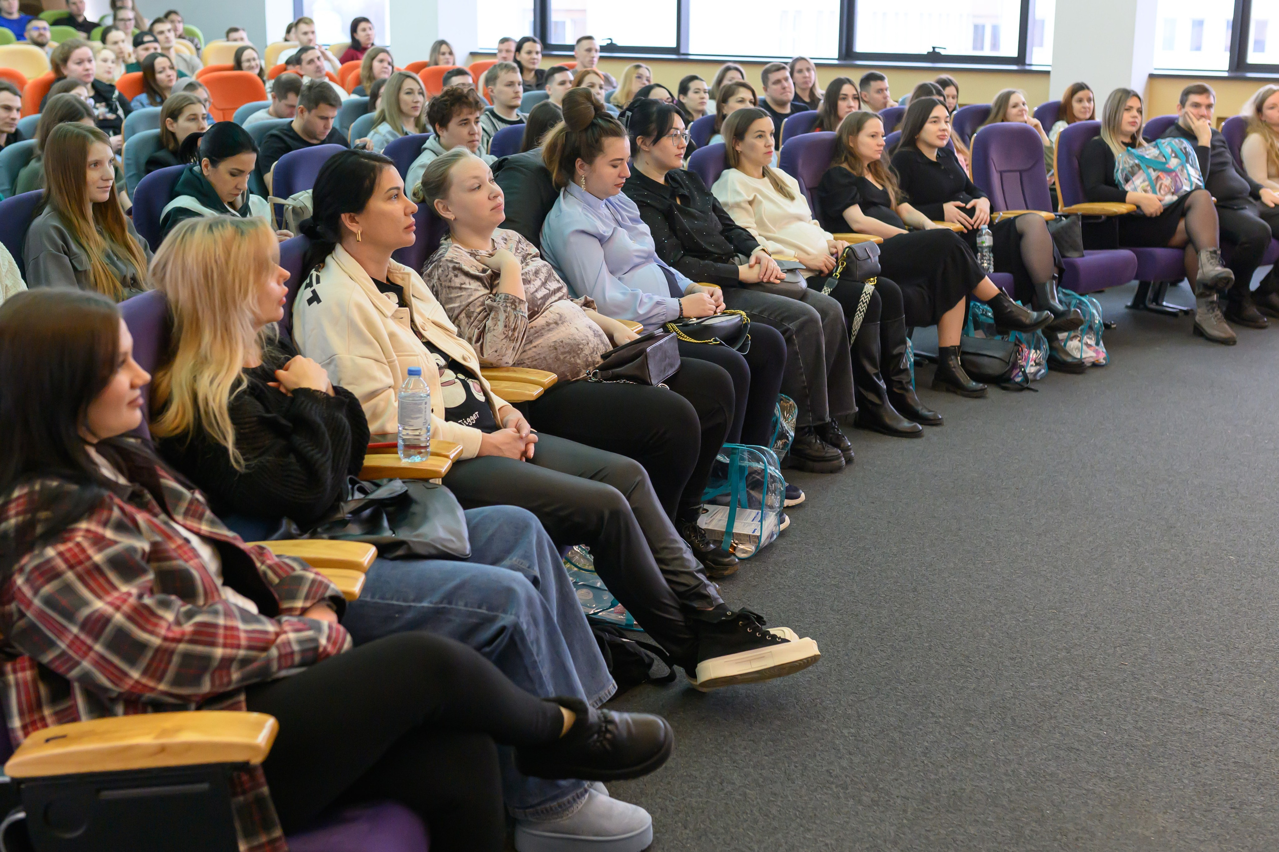 Праздник материнства ноябрь 2025. Профессиональный фотограф Елена Красилина г.Ярославль, г. Рыбинск