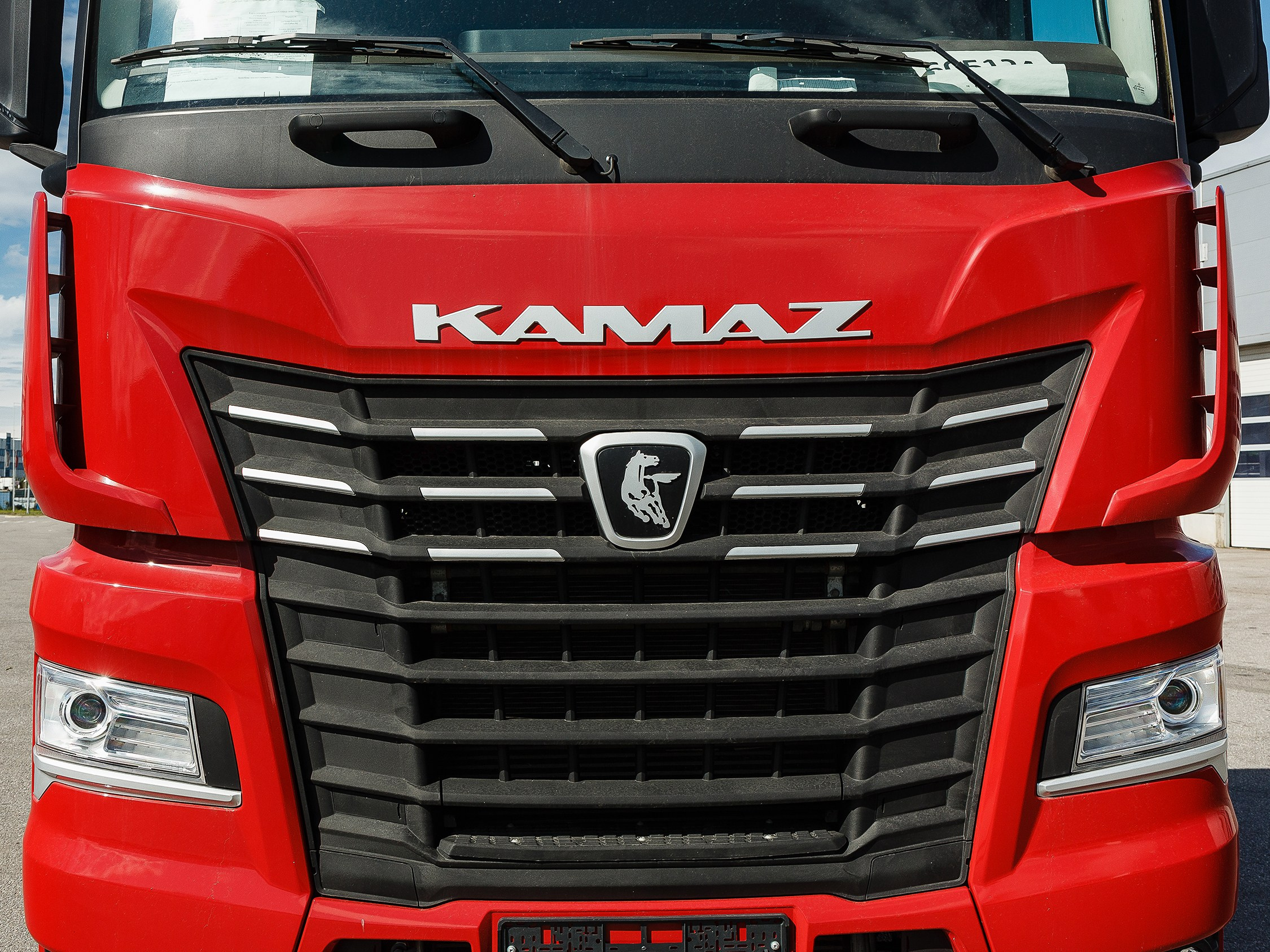 Автомобильный фотограф в СПб. Репортажная фотосъёмка в Санкт-Петербурге. Фотограф на мероприятие: выставки, презентации, автогонки. Фото для сайта, отчётов и публикации в сми. Профессиональный фотограф Сергей Пушкин. Промышленная фотосъёмка. Автопром. Фотосъёмка авто и спецтехники. Профессиональные фото большегрузов.