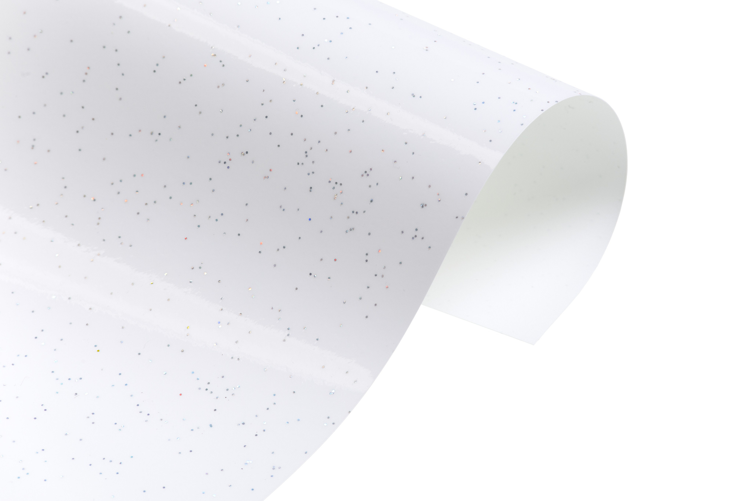 На белом для маркетплейсов и каталогов. Предметный фотограф Александр Трузян