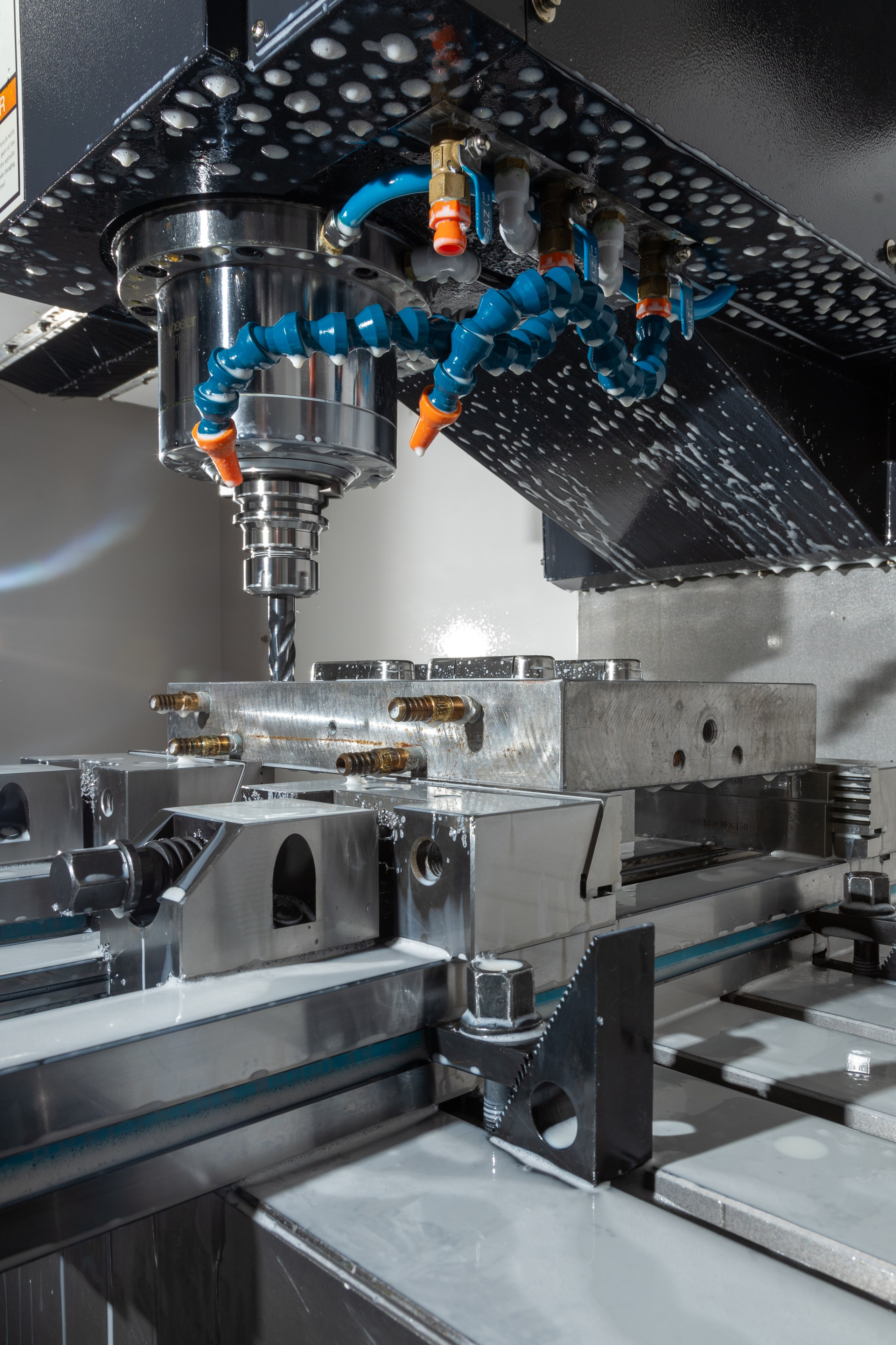 Съемка на заводе по производству прессформ. Сергей Шестов фотограф из Нижнего Новгорода