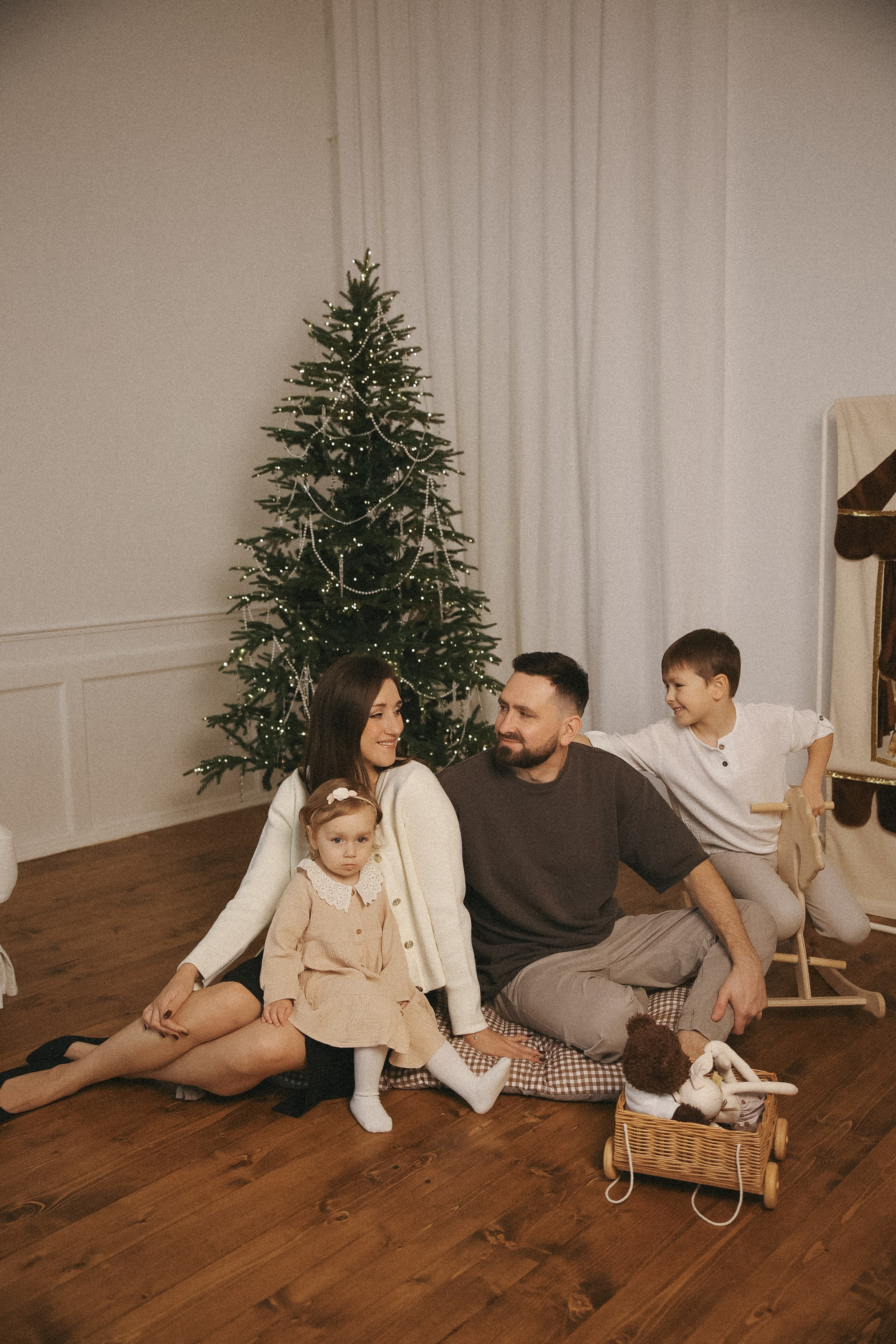 Новогодняя фотосессия во Владимире съемка на новый год фотосессия в студии. Фотограф Владимир Москва