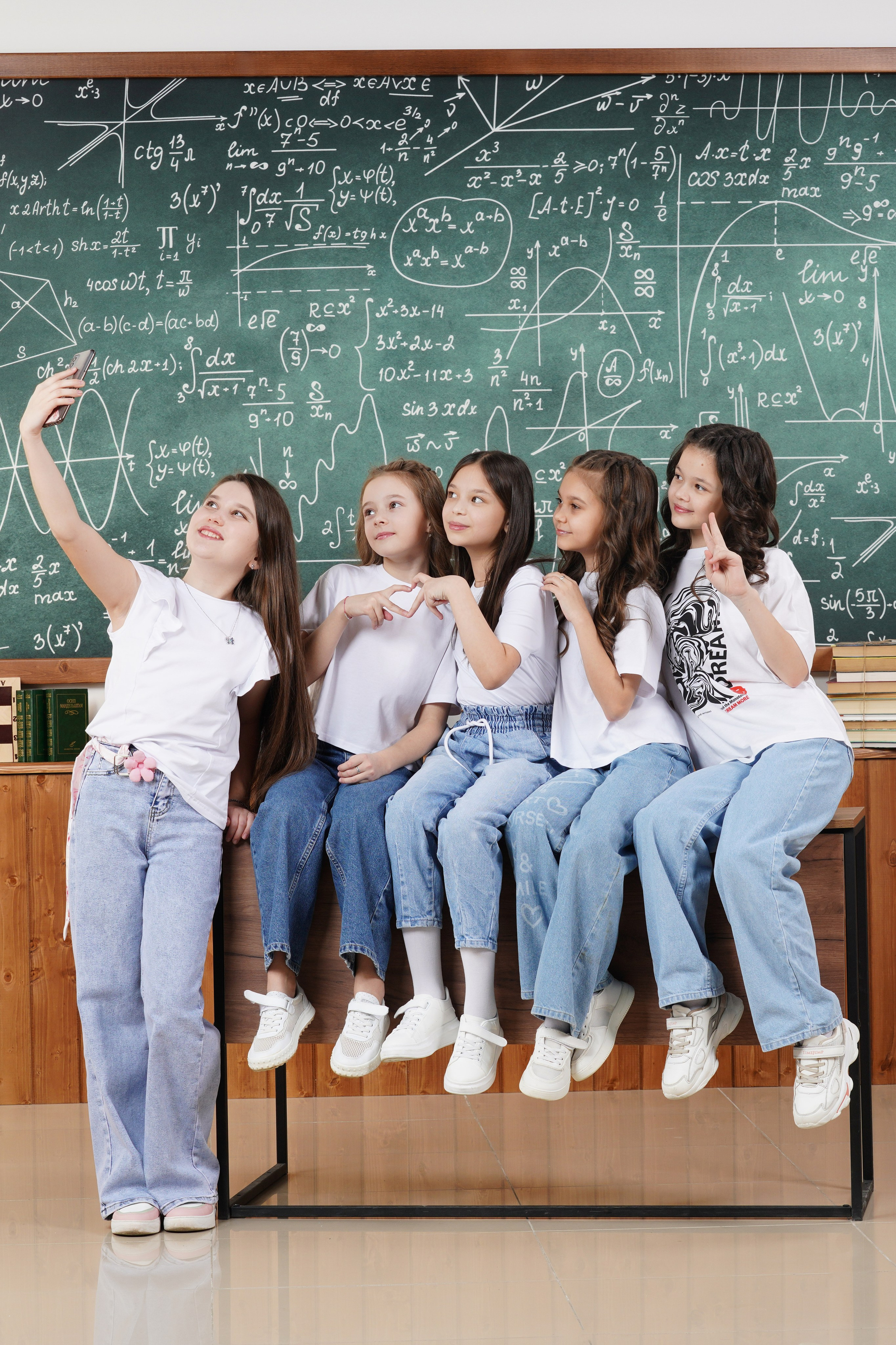 Школьная студия 4 класс. Выпускные альбомы в Набережных Челнах