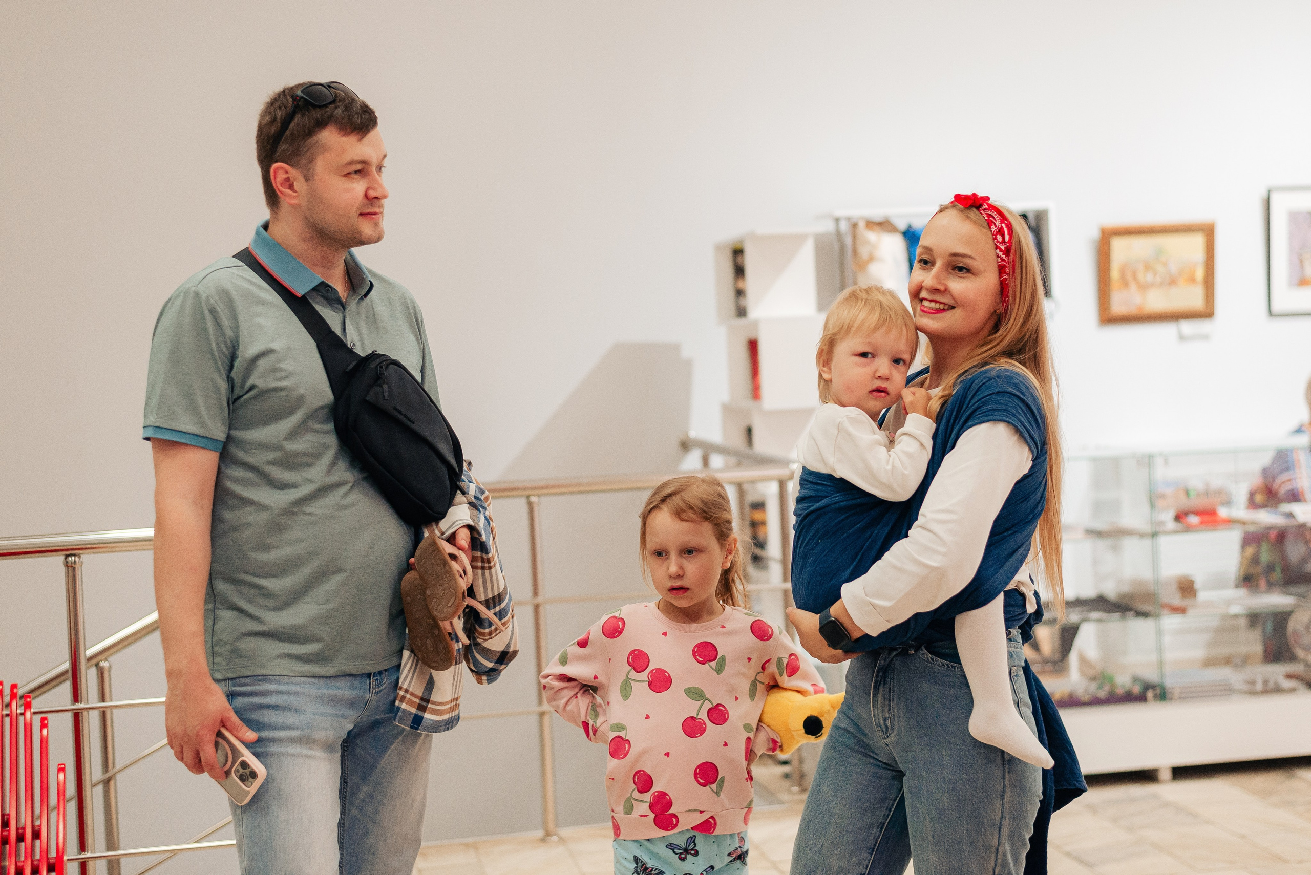 Слингомама Иваново 2025. Семейный и детский фотограф Иваново Ксения Азаренкова