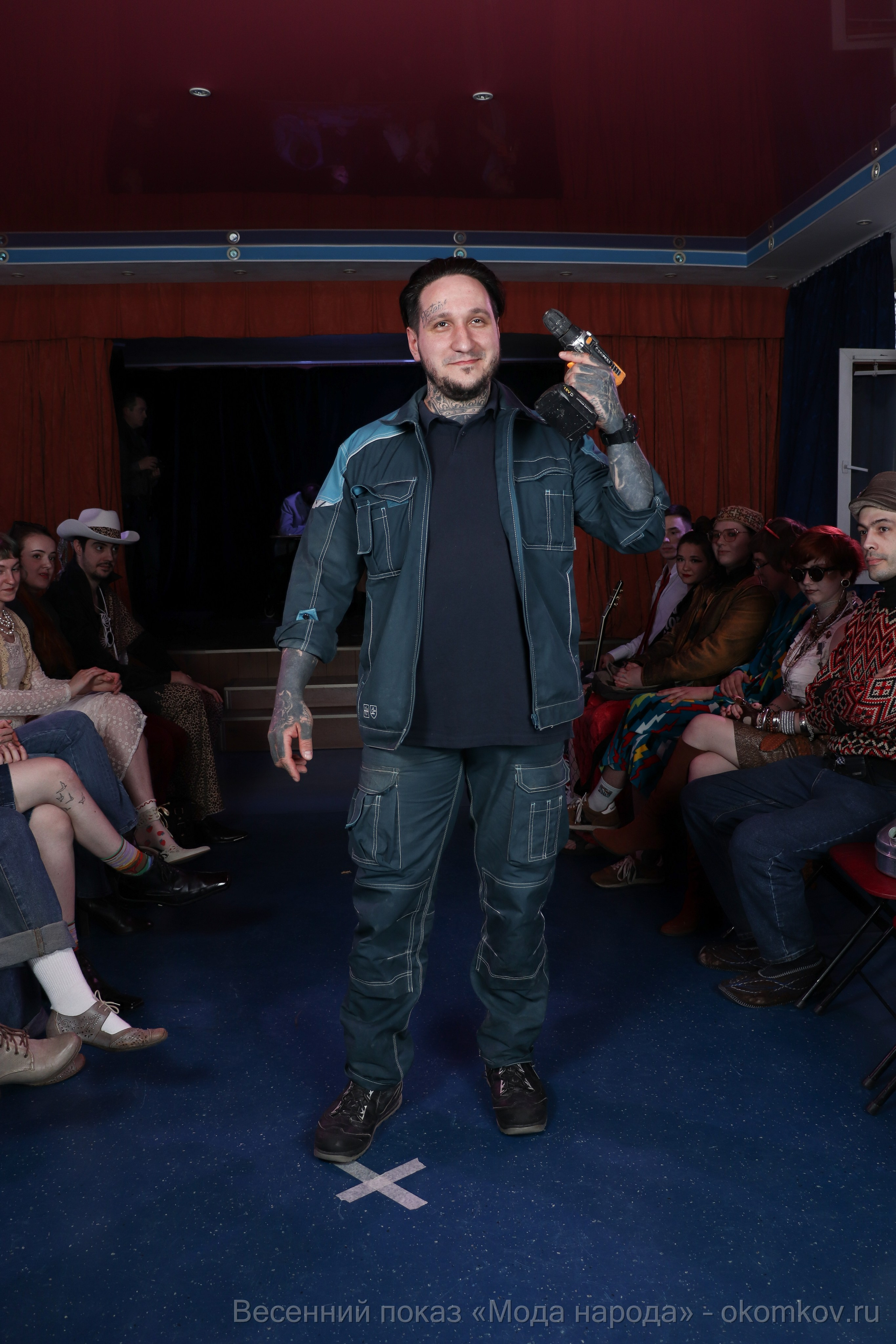 Весенний показ «Мода народа». Ивентный фотограф в Санкт-Петербурге Олег Комков