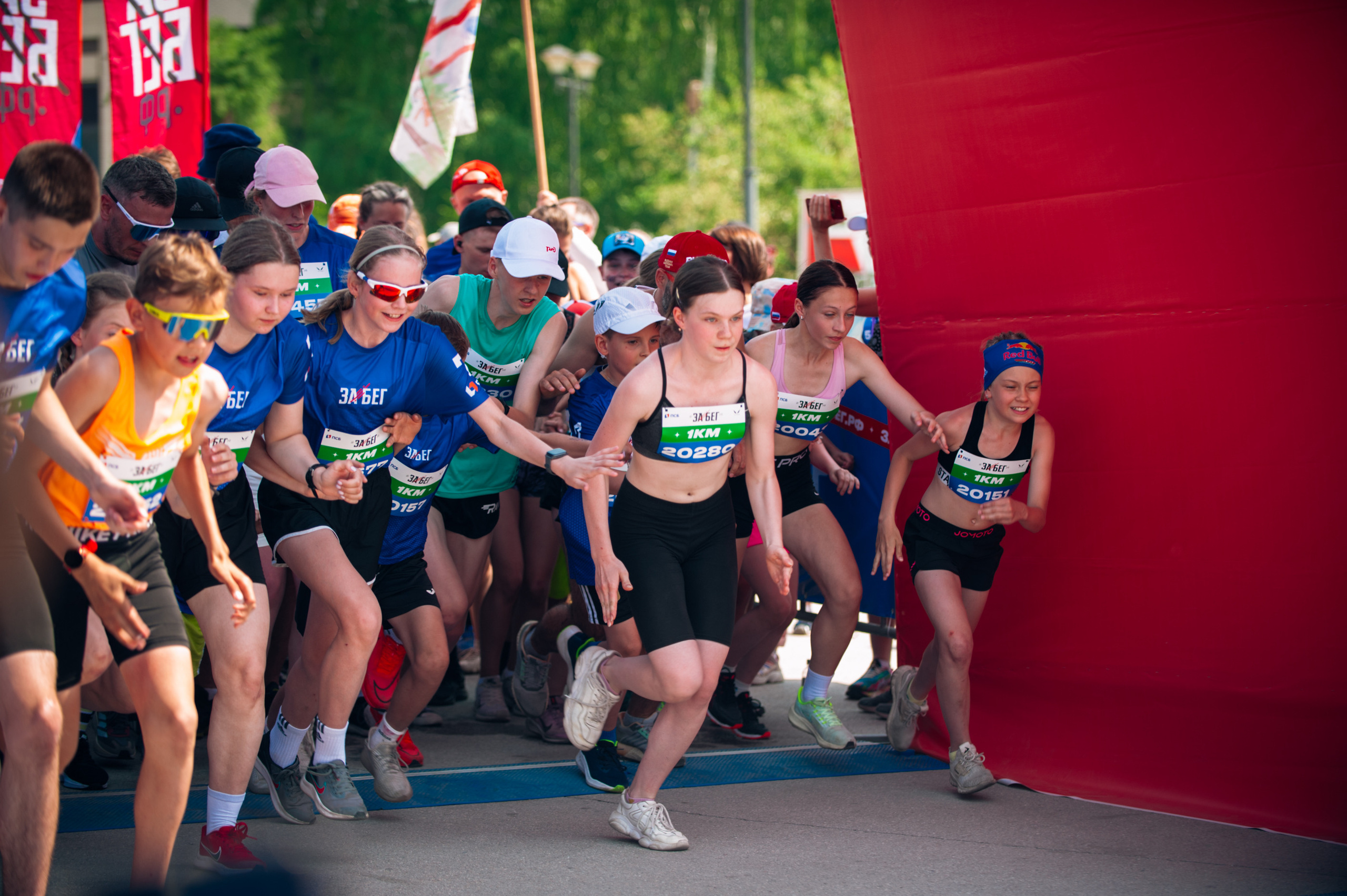 ЗаБег (съёмка волонтёров). Фотограф в Новосибирске Полина Колмачевская