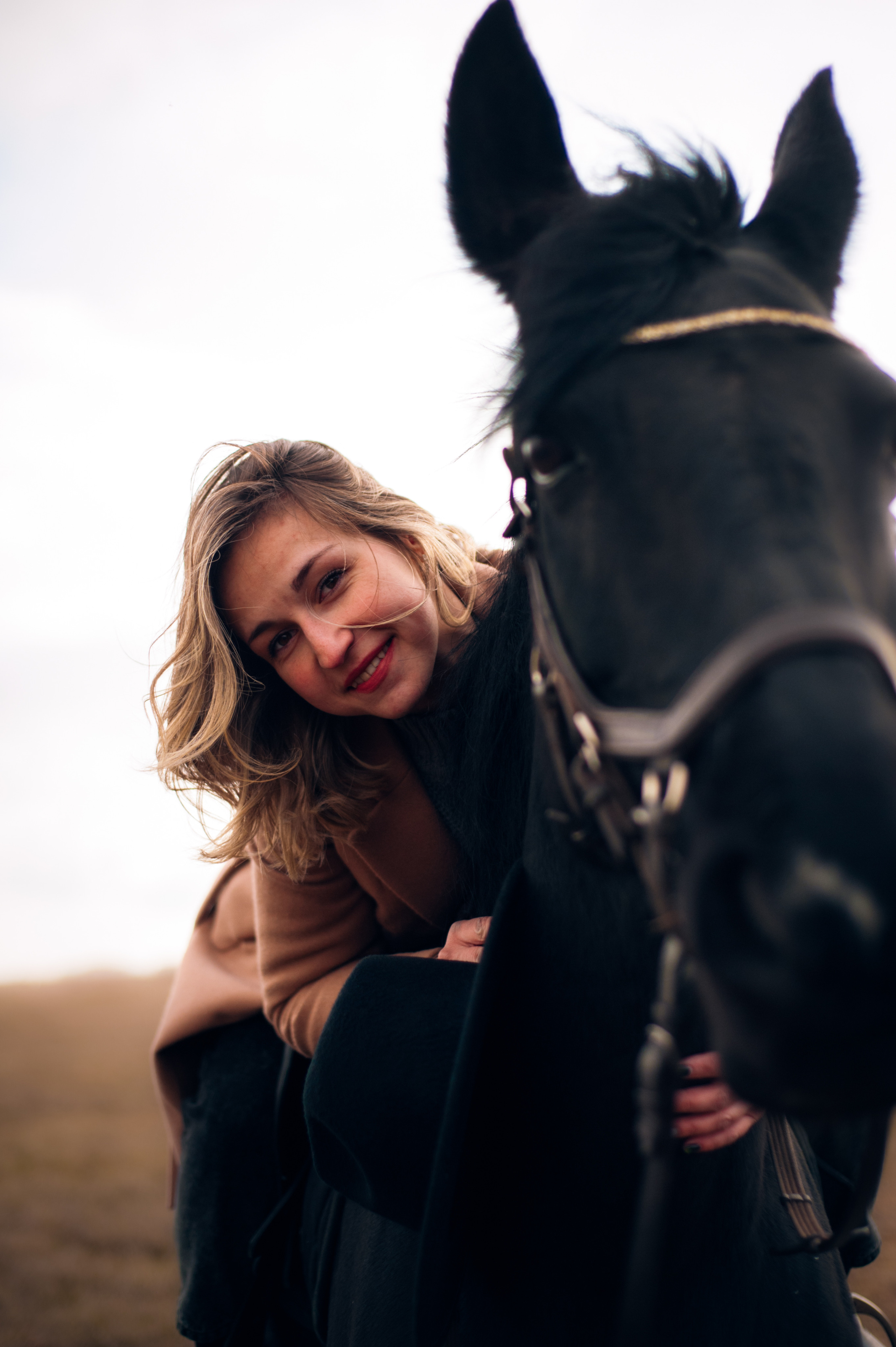 Алёна с лошадками. Фотограф в Новосибирске Полина Колмачевская
