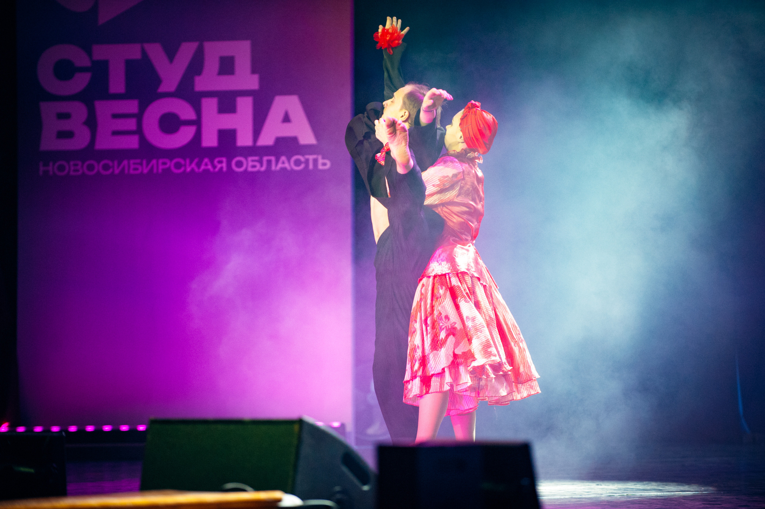 Гала-концерт студвесны. Фотограф в Новосибирске Полина Колмачевская