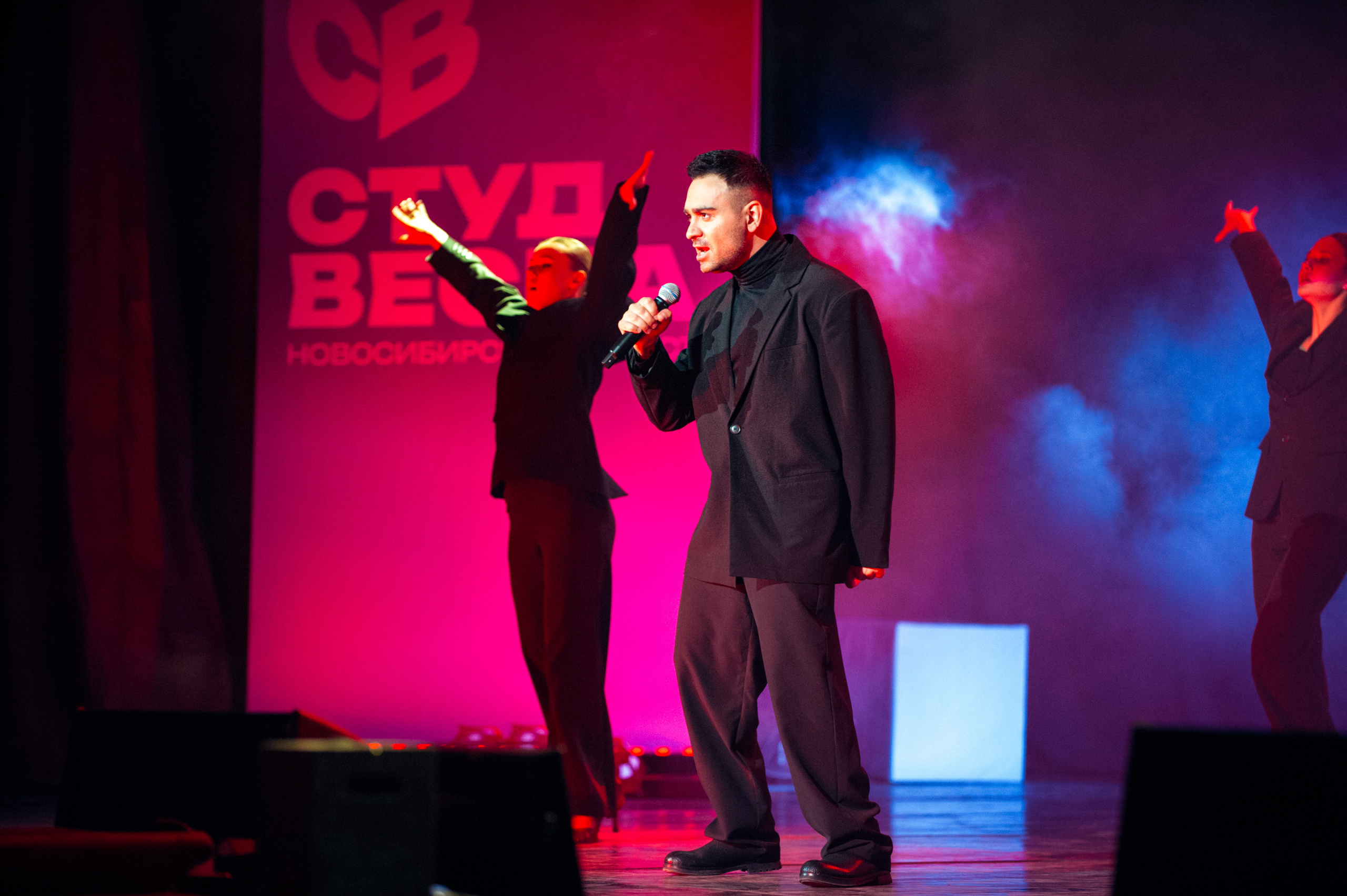 Гала-концерт студвесны. Фотограф в Новосибирске Полина Колмачевская