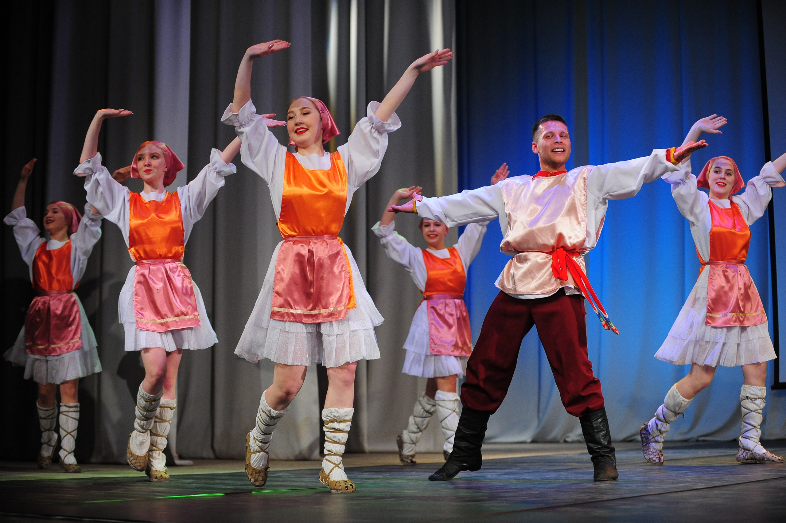 Студвесна. Танцевальное направление. Фотограф в Новосибирске Полина Колмачевская