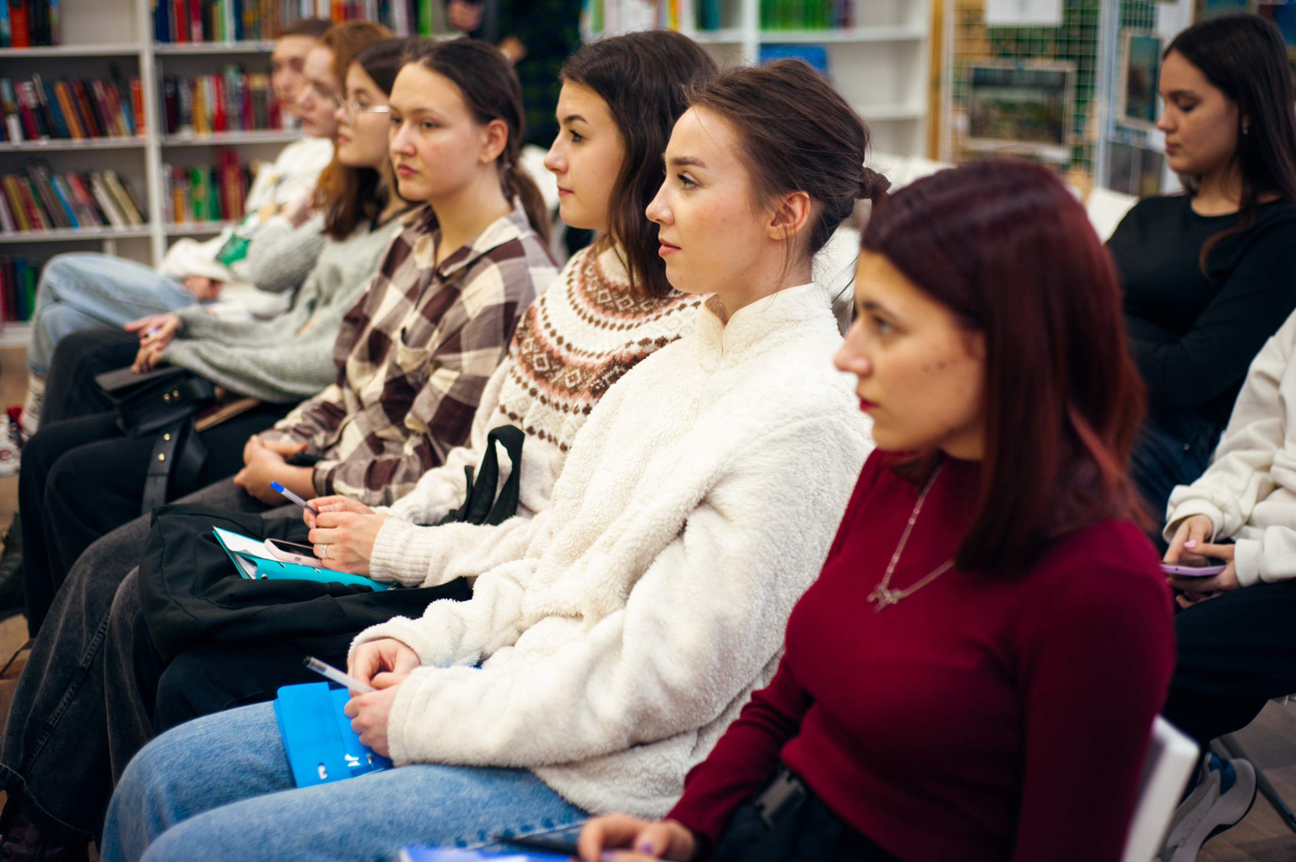 Медиабокс. Фотограф в Новосибирске Полина Колмачевская
