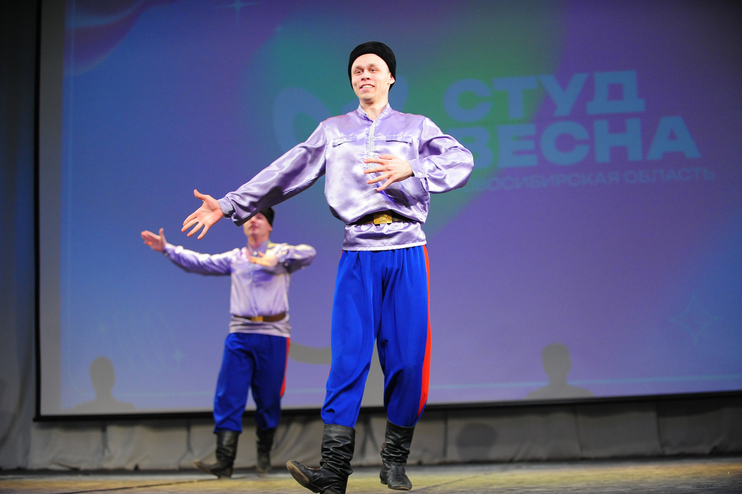 Студвесна. Танцевальное направление. Фотограф в Новосибирске Полина Колмачевская