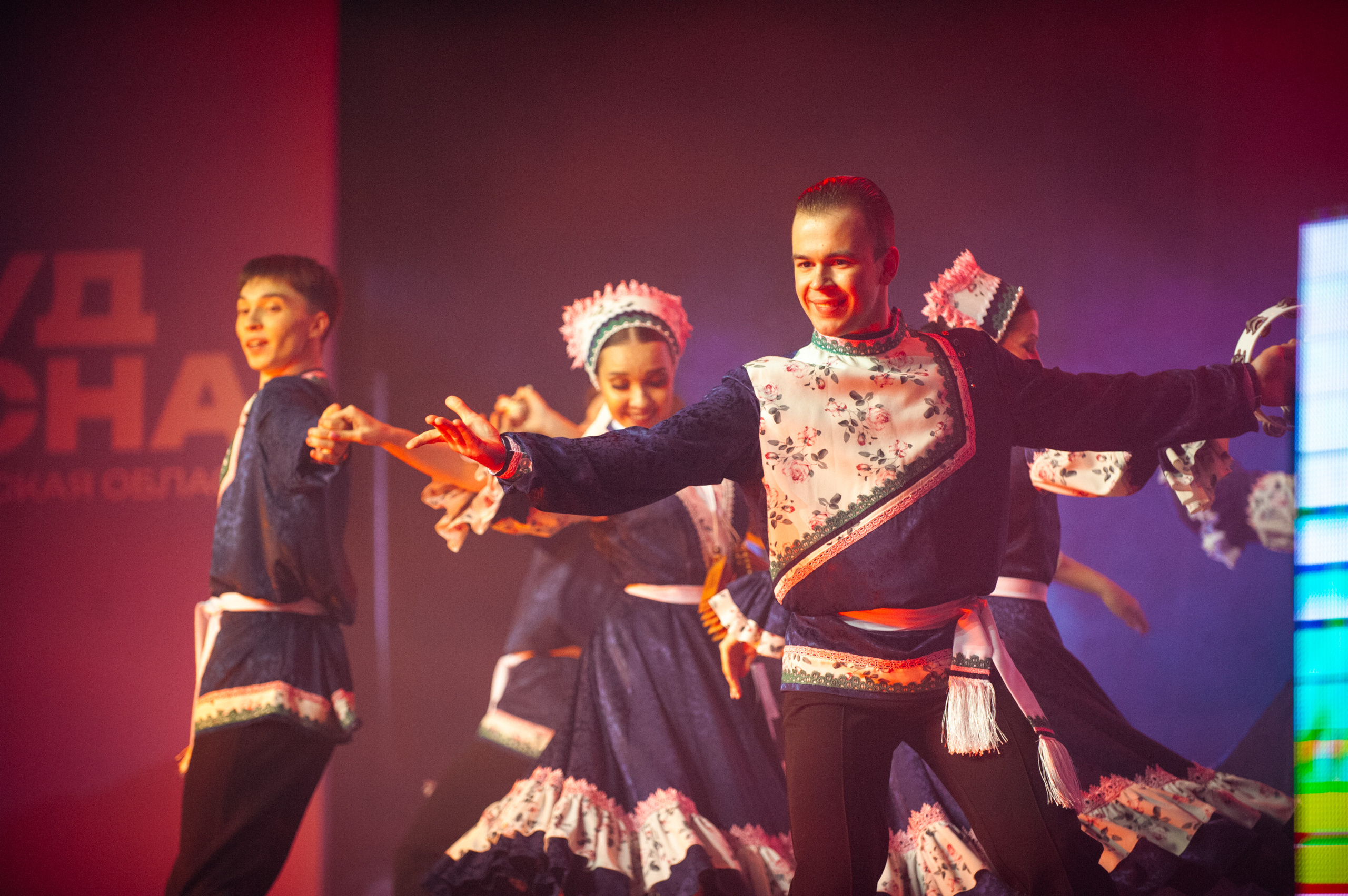 Гала-концерт студвесны. Фотограф в Новосибирске Полина Колмачевская