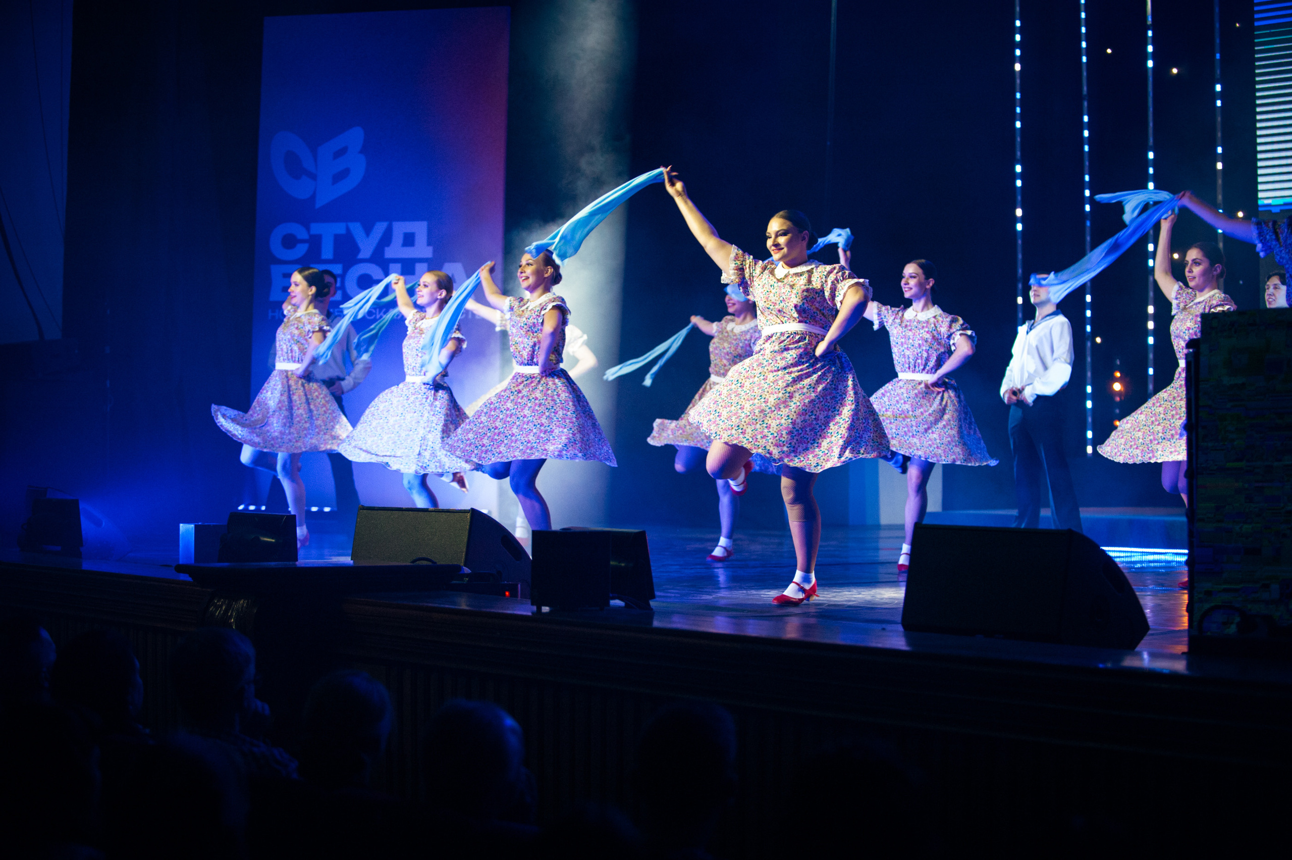 Гала-концерт студвесны. Фотограф в Новосибирске Полина Колмачевская