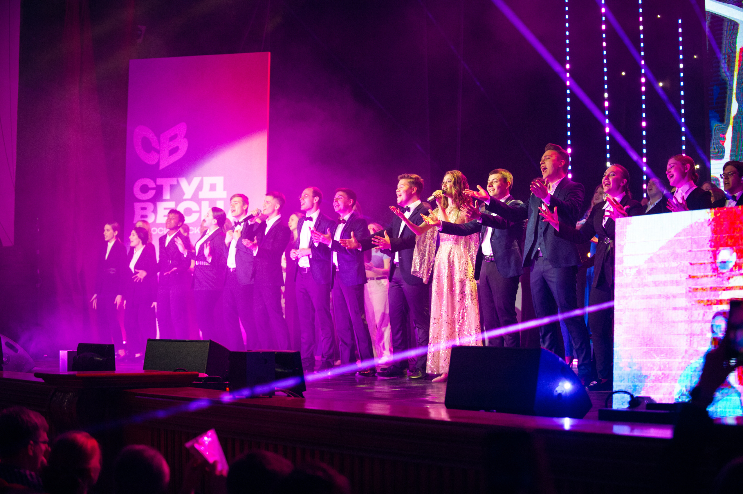 Гала-концерт студвесны. Фотограф в Новосибирске Полина Колмачевская