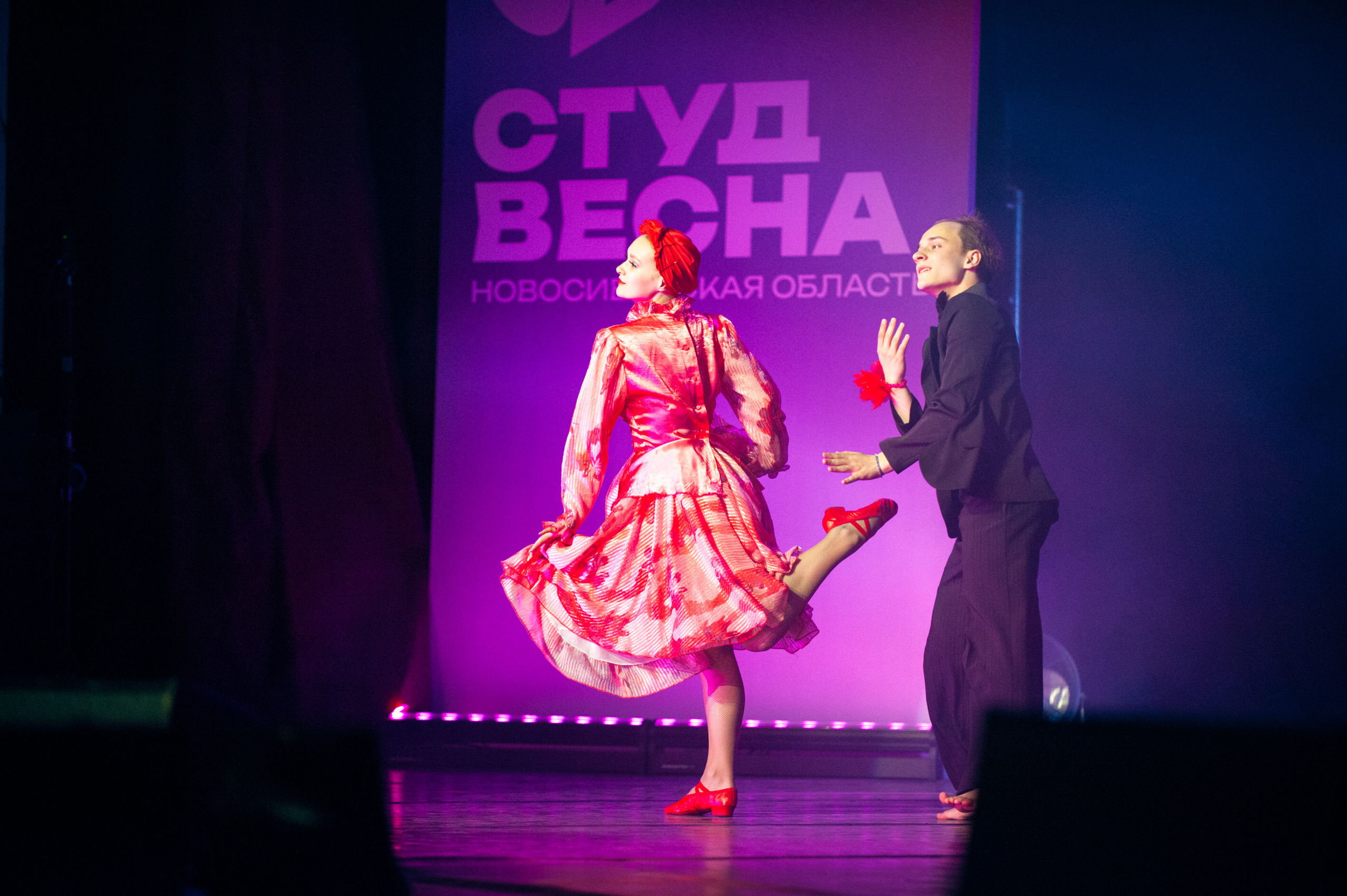 Гала-концерт студвесны. Фотограф в Новосибирске Полина Колмачевская