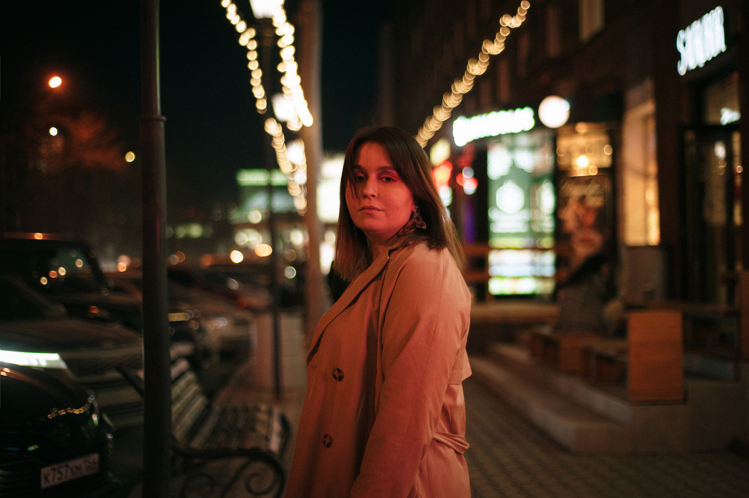 Настя, вечерняя прогулочная съёмка. Фотограф в Новосибирске Полина Колмачевская