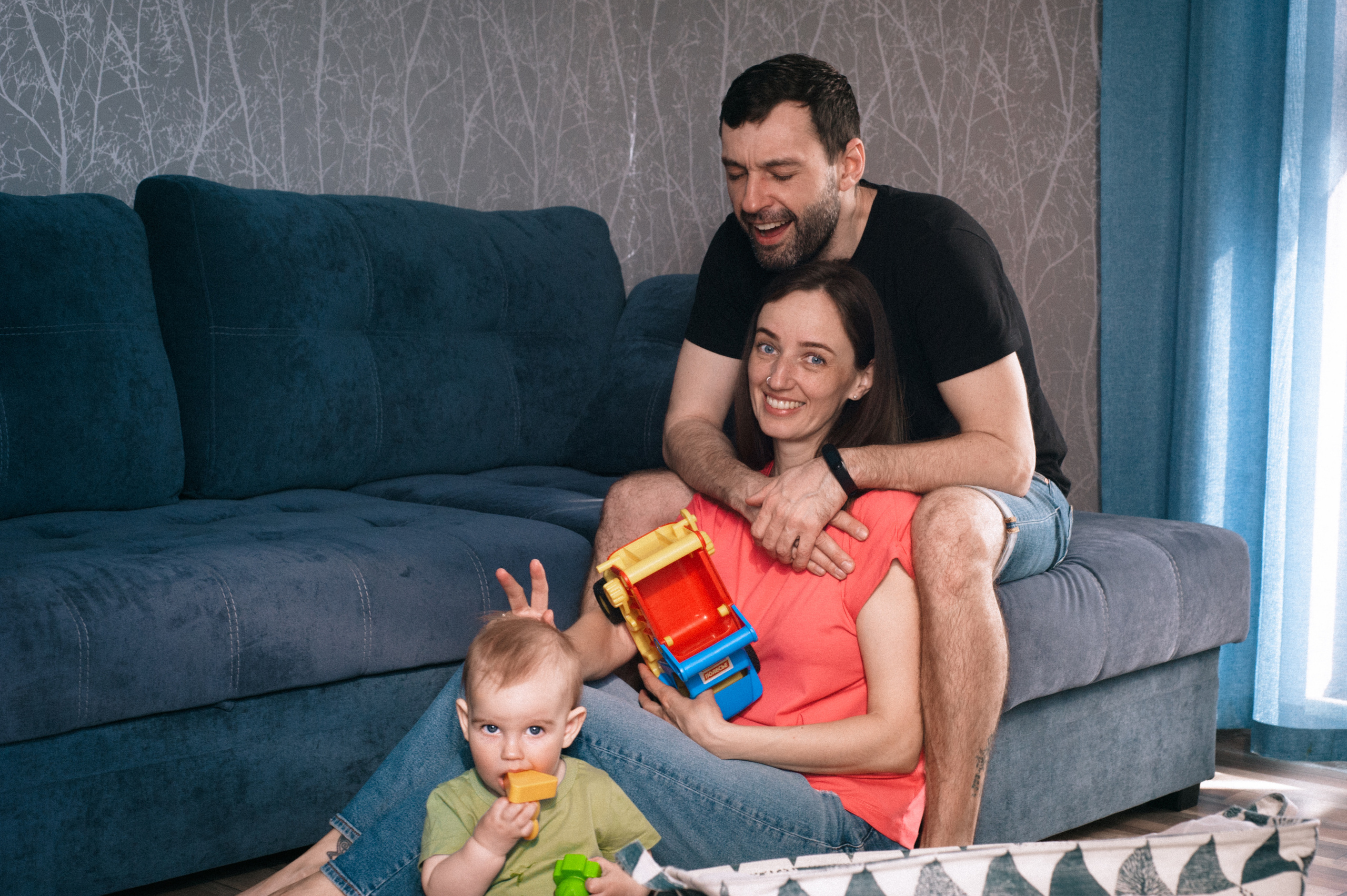 Семейная съёмка дома. Фотограф в Новосибирске Полина Колмачевская