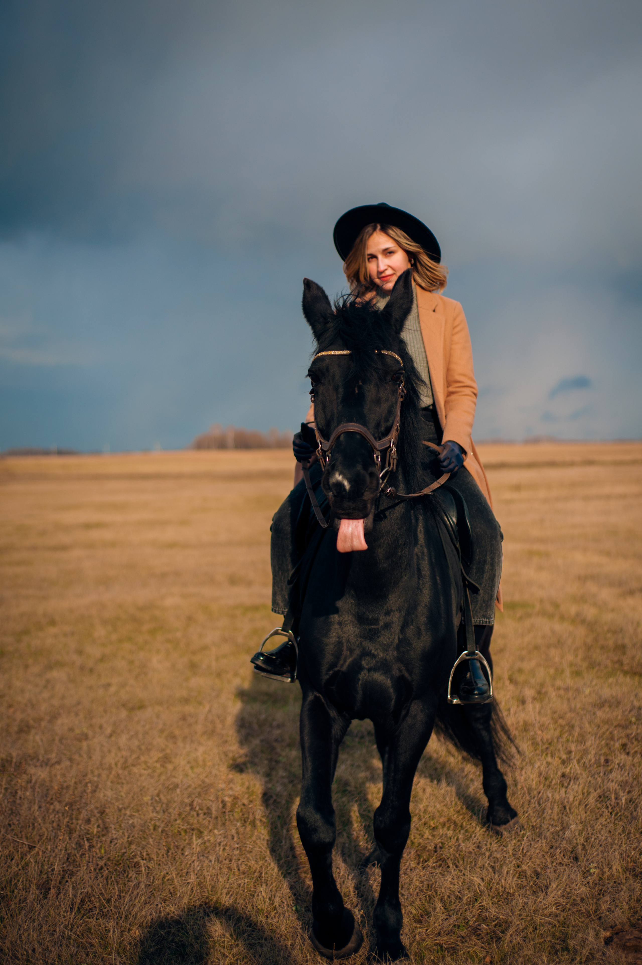 Алёна с лошадками. Фотограф в Новосибирске Полина Колмачевская