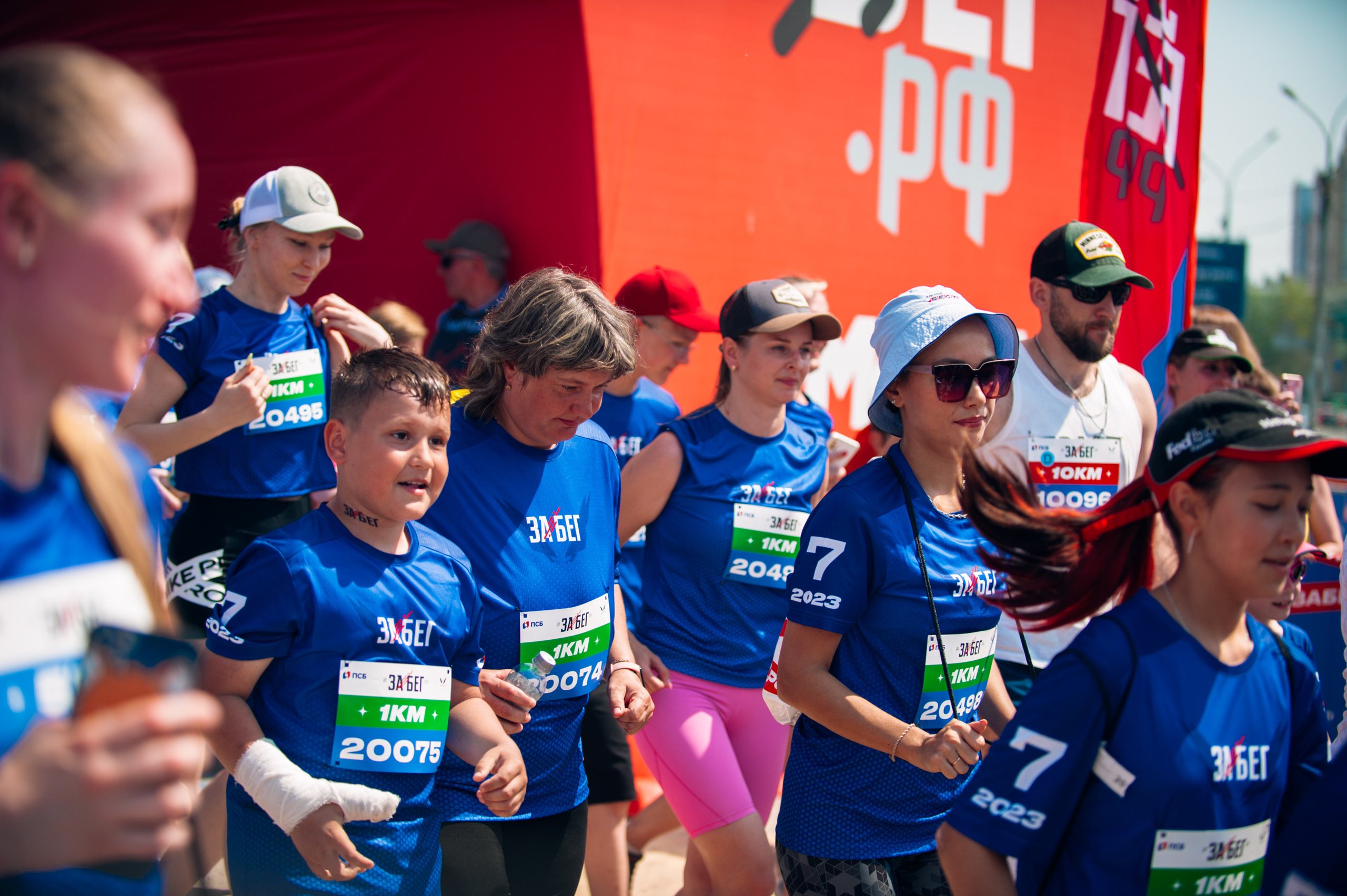 ЗаБег (съёмка волонтёров). Фотограф в Новосибирске Полина Колмачевская