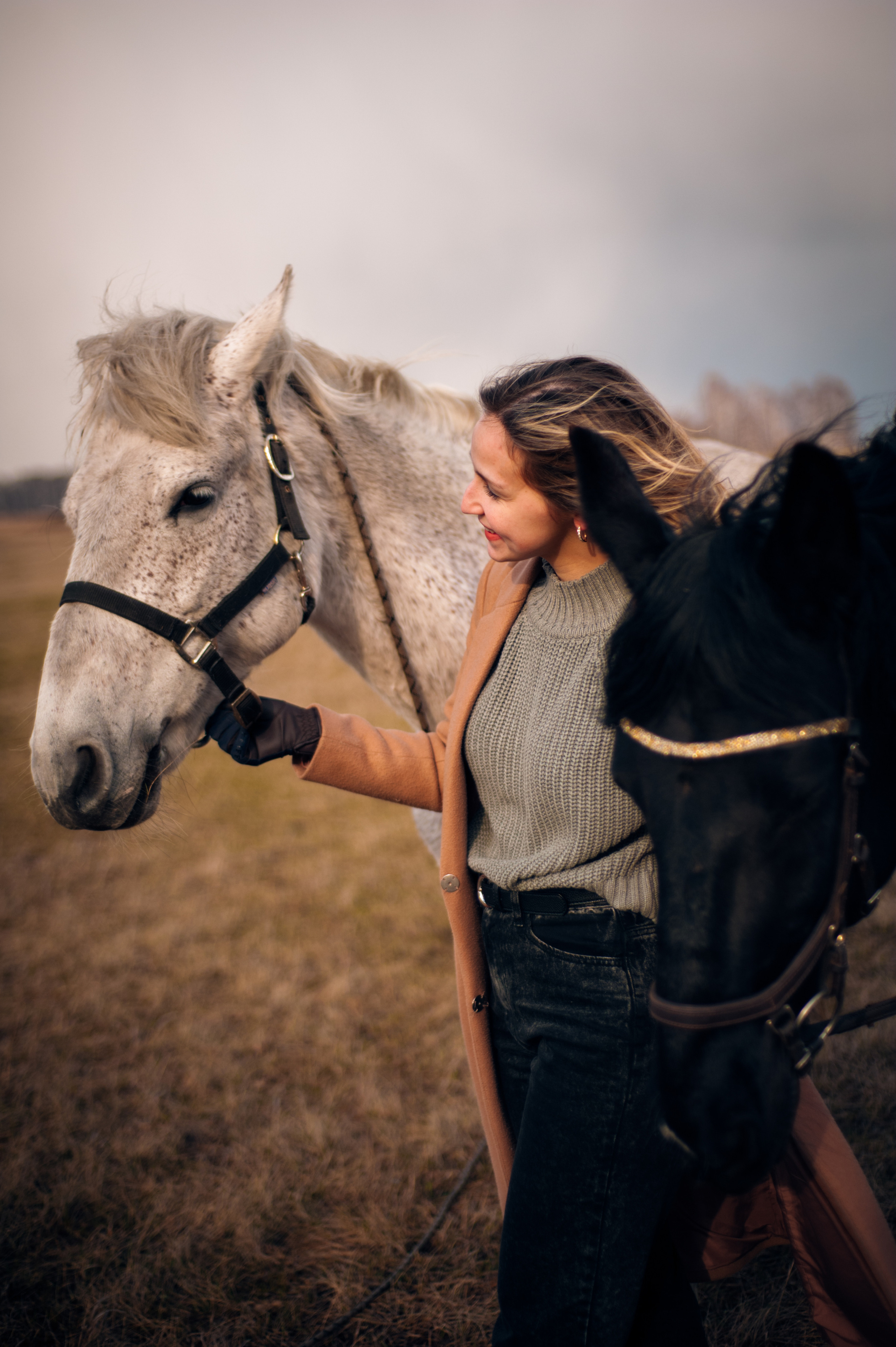 Алёна с лошадками. Фотограф в Новосибирске Полина Колмачевская