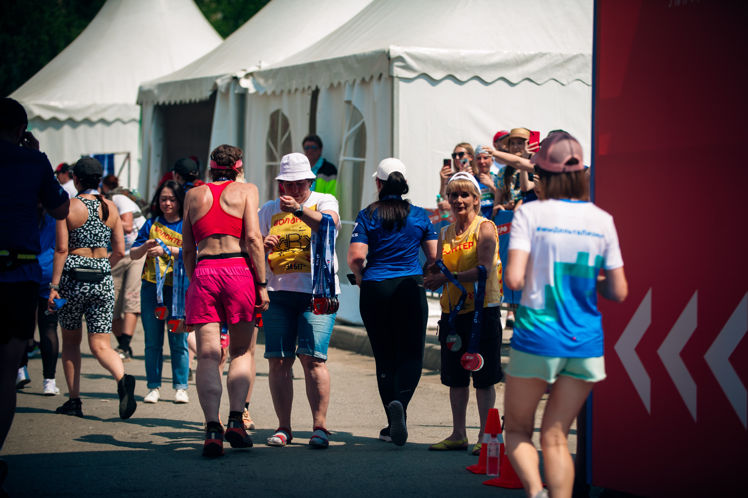ЗаБег (съёмка волонтёров). Фотограф в Новосибирске Полина Колмачевская