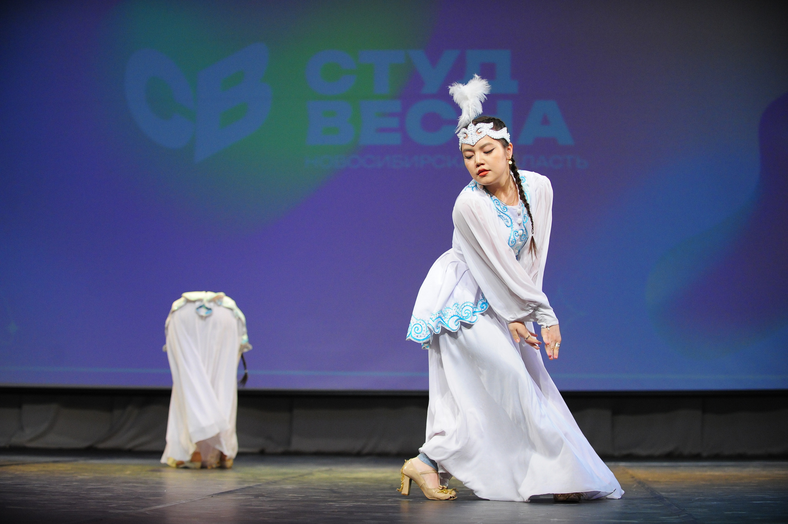 Студвесна. Танцевальное направление. Фотограф в Новосибирске Полина Колмачевская