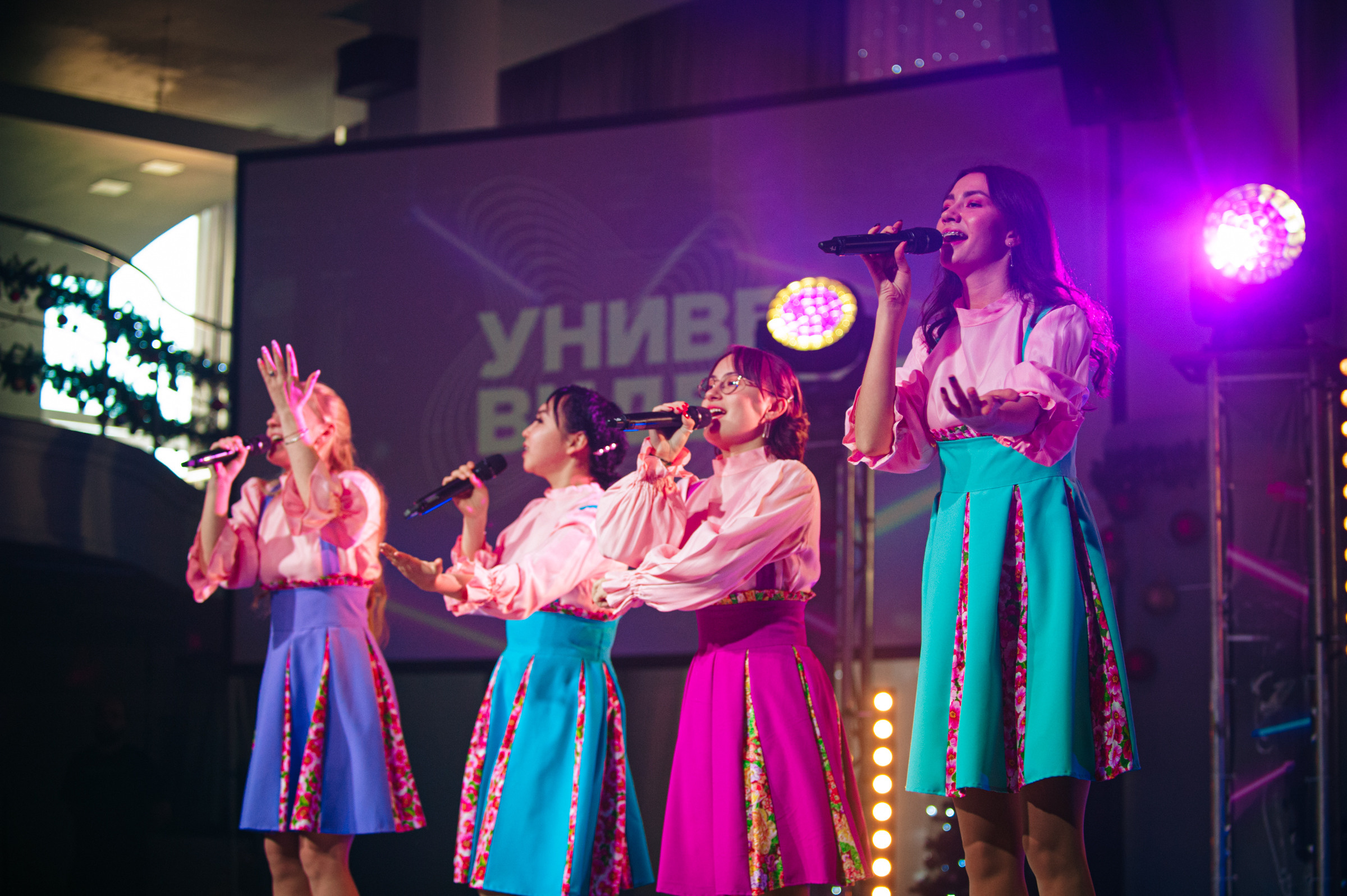 Универвидение. Фотограф в Новосибирске Полина Колмачевская