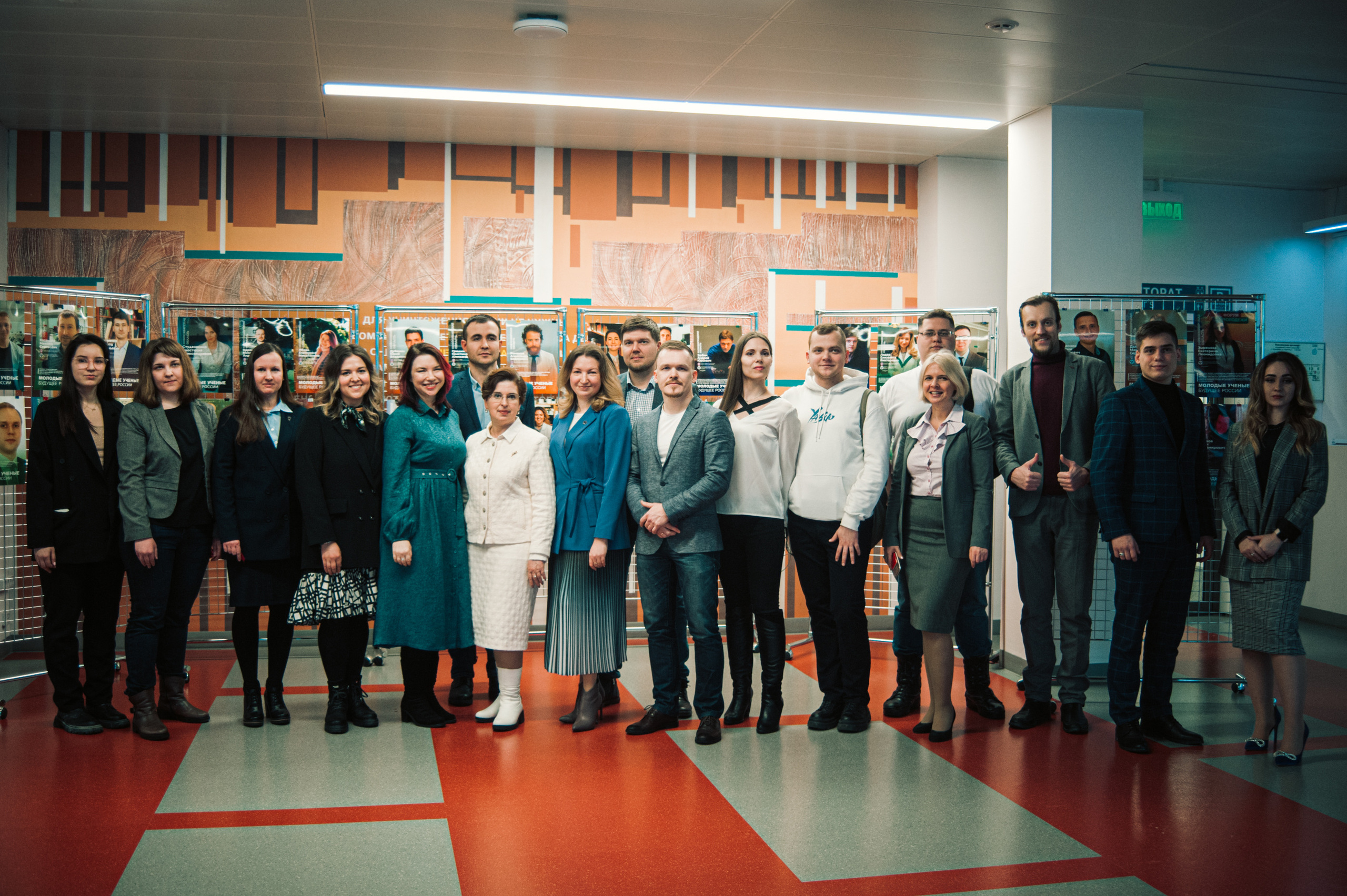 Открытие фотовыставки «Молодые ученые — будущее России». Фотограф в Новосибирске Полина Колмачевская