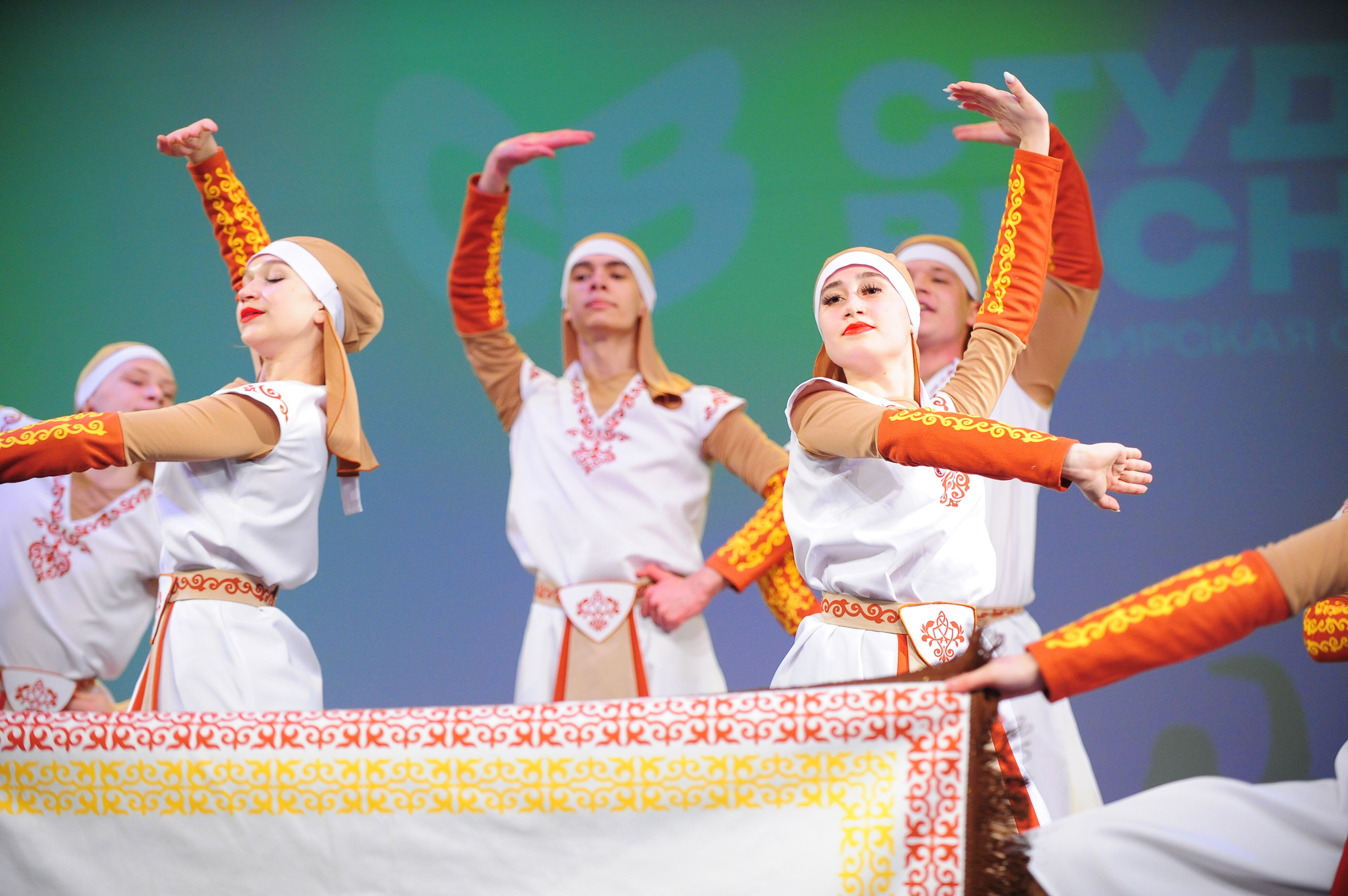 Студвесна. Танцевальное направление. Фотограф в Новосибирске Полина Колмачевская