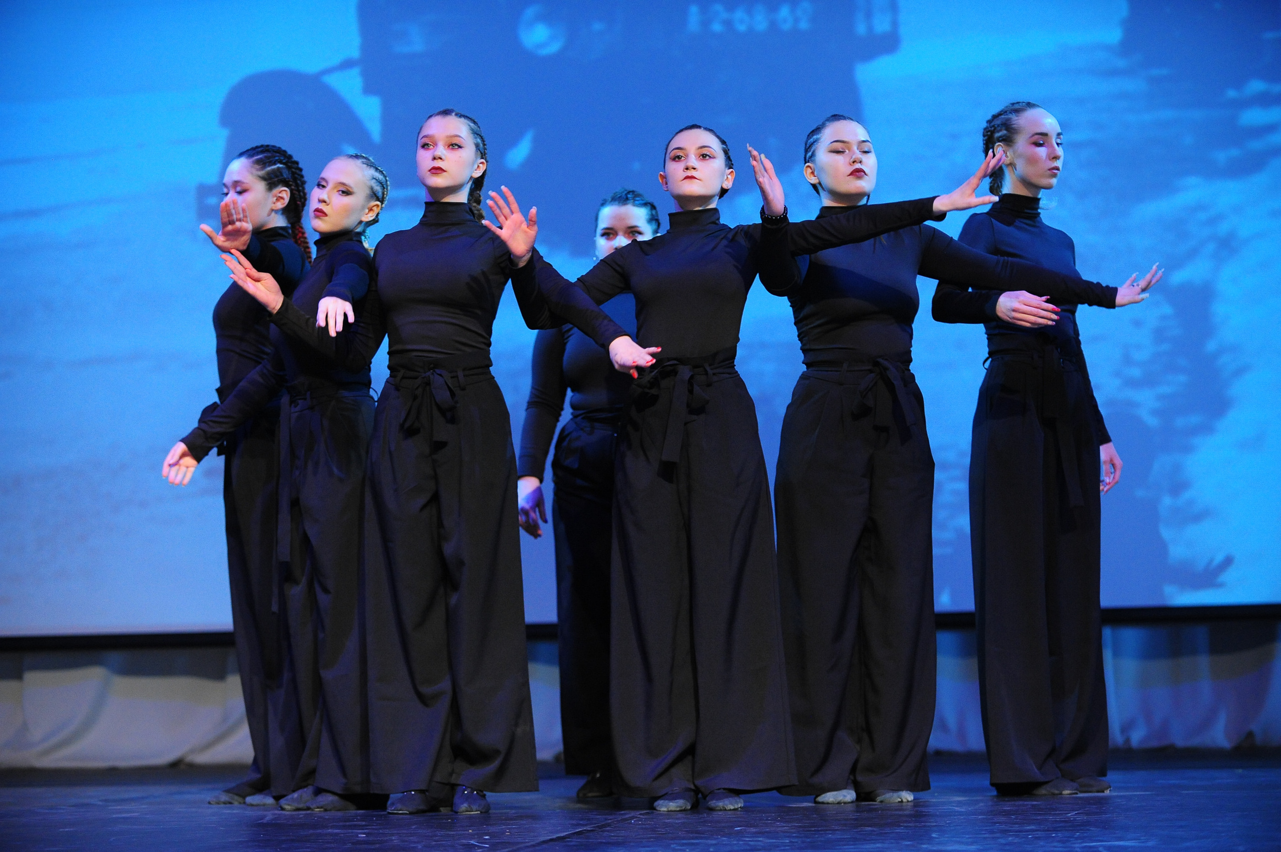 Студвесна. Танцевальное направление. Фотограф в Новосибирске Полина Колмачевская