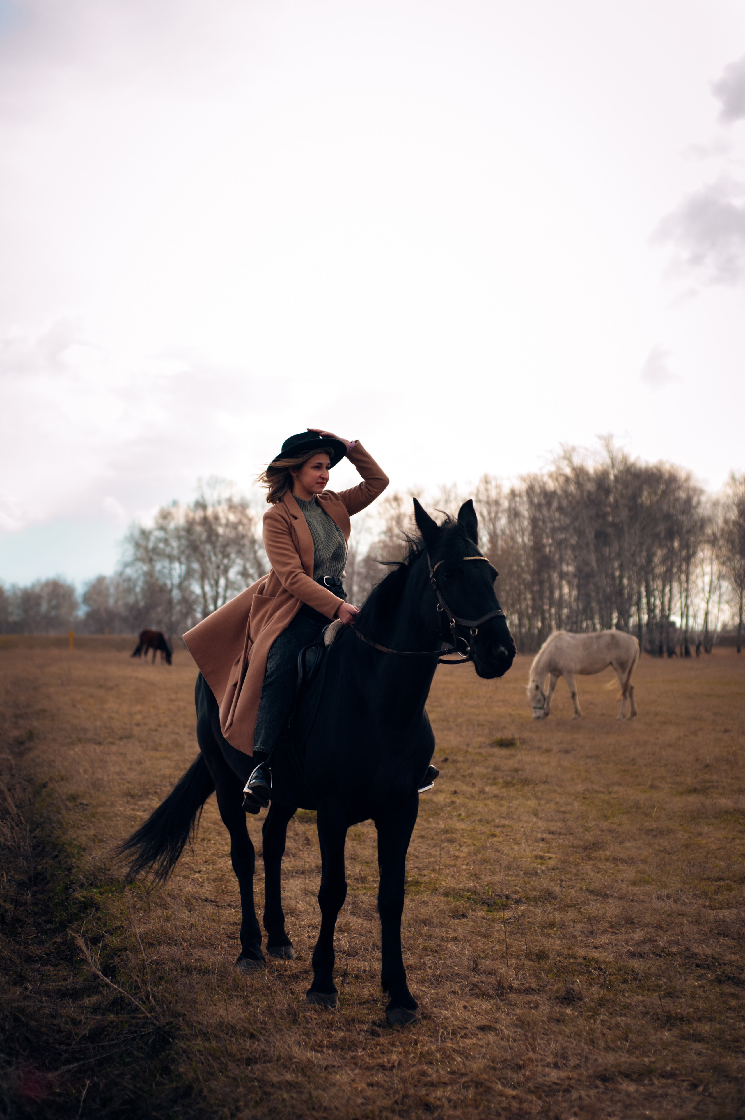Алёна с лошадками. Фотограф в Новосибирске Полина Колмачевская